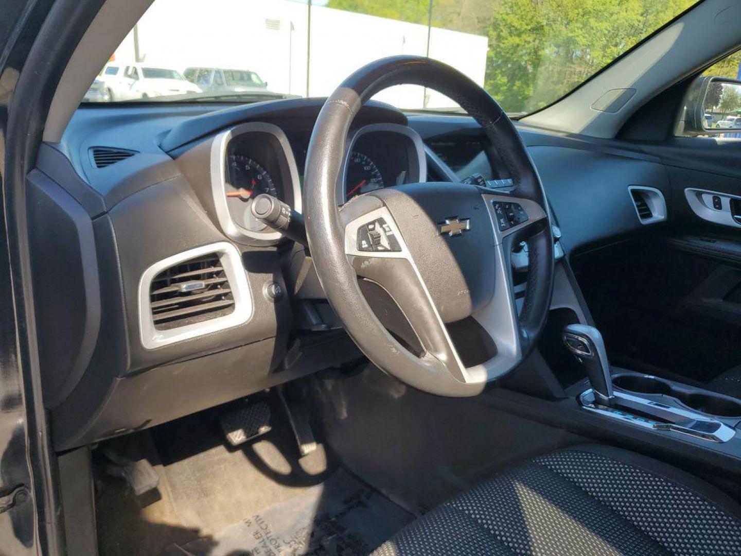 2012 Black Granite Metallic /Jet Black Chevrolet Equinox 1LT AWD (2GNFLEEK9C6) with an 2.4L L4 DOHC 16V engine, 6-Speed Automatic transmission, located at 6064 Gull Rd, Kalamazoo, MI, 49048, (269) 222-0088, 42.328388, -85.512924 - For sale is a well-maintained 2012 Chevrolet Equinox LT w/1LT, a versatile and reliable SUV ready to meet your needs. Equipped with AWD and powered by a fuel-efficient 4-cylinder, 2.4L engine, this vehicle is perfect for both city driving and weekend getaways. The Chevrolet Equinox is designed to ha - Photo#13