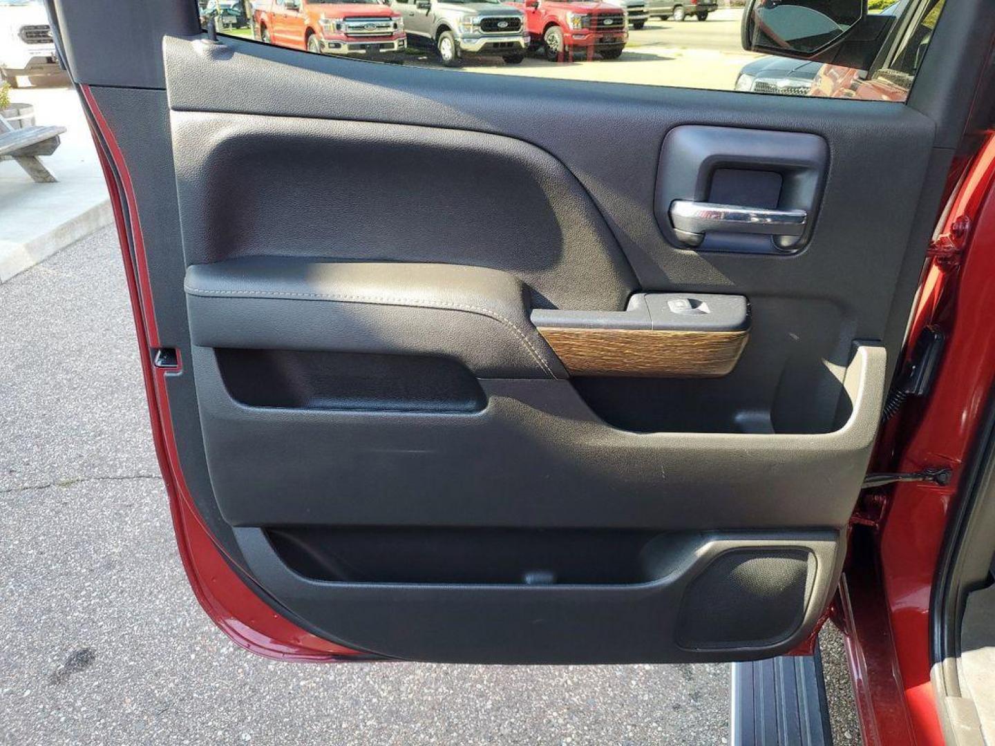 2018 Red Quartz Tintcoat /Jet Black GMC Sierra 1500 Denali Crew Cab Long Box 4WD (3GTU2PEJ9JG) with an 6.2L V8 OHV 16V engine, 6A transmission, located at 6064 Gull Rd, Kalamazoo, MI, 49048, (269) 222-0088, 42.328388, -85.512924 - <b>Vehicle Details</b><br>Discover the power and luxury of the 2018 GMC Sierra 1500 Denali at our dealership. This pre-owned gem comes equipped with a robust V8, 6.2L engine and 4WD, ensuring you have the muscle and traction needed for any adventure or tough job. Step inside to experience true com - Photo#26