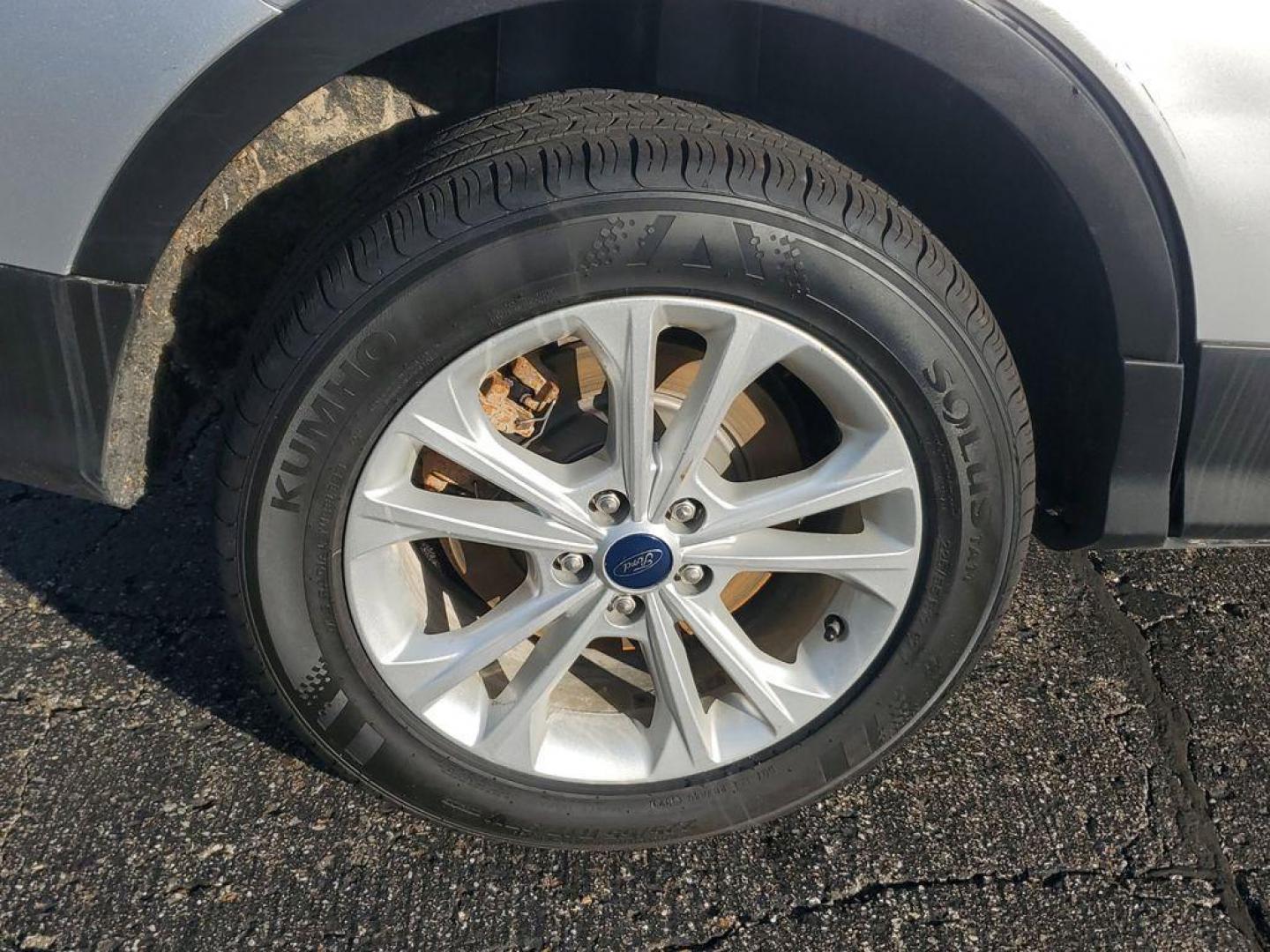 2019 Ingot Silver Metallic /Charcoal Black Ford Escape SEL 4WD (1FMCU9HD7KU) with an 1.5L L4 DOHC 16V engine, 6A transmission, located at 6064 Gull Rd, Kalamazoo, MI, 49048, (269) 222-0088, 42.328388, -85.512924 - Discover exceptional versatility with our 2019 Ford Escape SEL, designed to elevate your driving experience. This stylish SUV, equipped with 4WD and a responsive 4-cylinder, 1.5L engine, offers a perfect blend of power and efficiency for any adventure.<br><br>Step inside to find a spacious, well-app - Photo#4