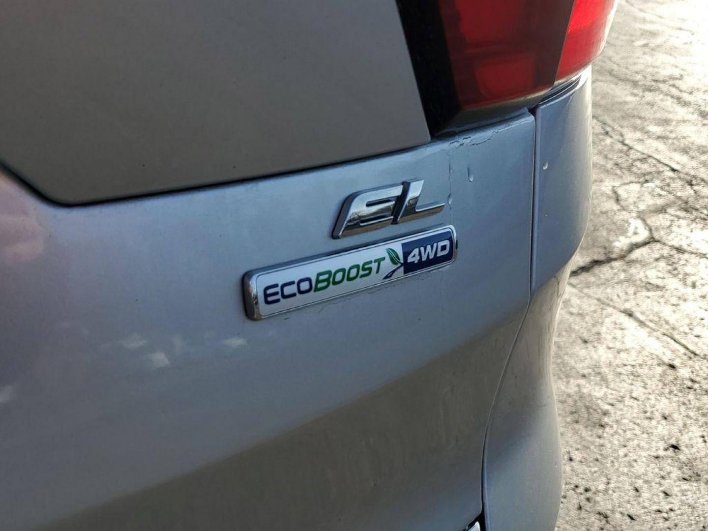 2019 Ingot Silver Metallic /Charcoal Black Ford Escape SEL 4WD (1FMCU9HD7KU) with an 1.5L L4 DOHC 16V engine, 6A transmission, located at 6064 Gull Rd, Kalamazoo, MI, 49048, (269) 222-0088, 42.328388, -85.512924 - Discover exceptional versatility with our 2019 Ford Escape SEL, designed to elevate your driving experience. This stylish SUV, equipped with 4WD and a responsive 4-cylinder, 1.5L engine, offers a perfect blend of power and efficiency for any adventure.<br><br>Step inside to find a spacious, well-app - Photo#6