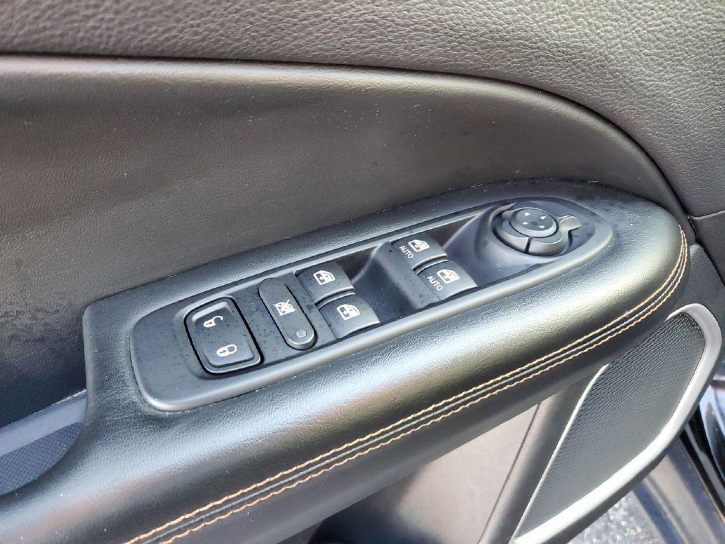 2019 Diamond Black Crystal Pearlcoat /Black Jeep Compass Limited 4WD (3C4NJDCB9KT) with an 2.4L L4 DOHC 16V engine, CVT transmission, located at 6064 Gull Rd, Kalamazoo, MI, 49048, (269) 222-0088, 42.328388, -85.512924 - <b>Vehicle Details</b><br>Introducing the 2019 Jeep Compass Limited, an exceptional choice for those seeking a blend of rugged capability and modern sophistication. This pre-owned vehicle stands out with its impeccable condition, featuring 0 miles on the odometer. Equipped with a robust 4-cylinder, - Photo#12