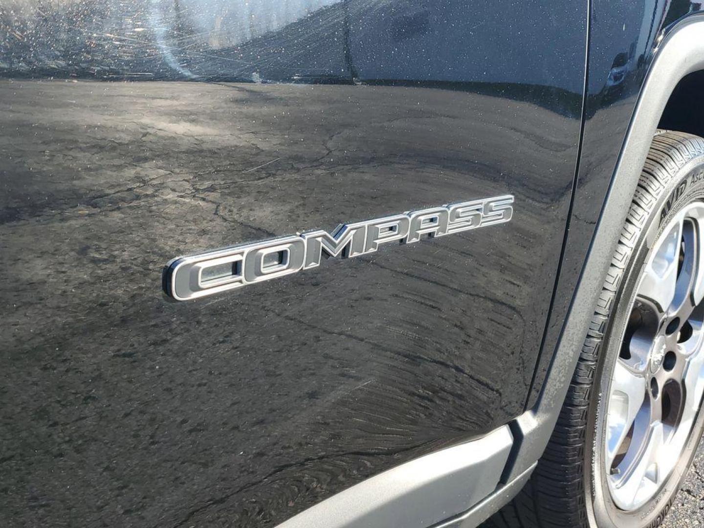 2019 Diamond Black Crystal Pearlcoat /Black Jeep Compass Limited 4WD (3C4NJDCB9KT) with an 2.4L L4 DOHC 16V engine, CVT transmission, located at 6064 Gull Rd, Kalamazoo, MI, 49048, (269) 222-0088, 42.328388, -85.512924 - <b>Vehicle Details</b><br>Introducing the 2019 Jeep Compass Limited, an exceptional choice for those seeking a blend of rugged capability and modern sophistication. This pre-owned vehicle stands out with its impeccable condition, featuring 0 miles on the odometer. Equipped with a robust 4-cylinder, - Photo#5