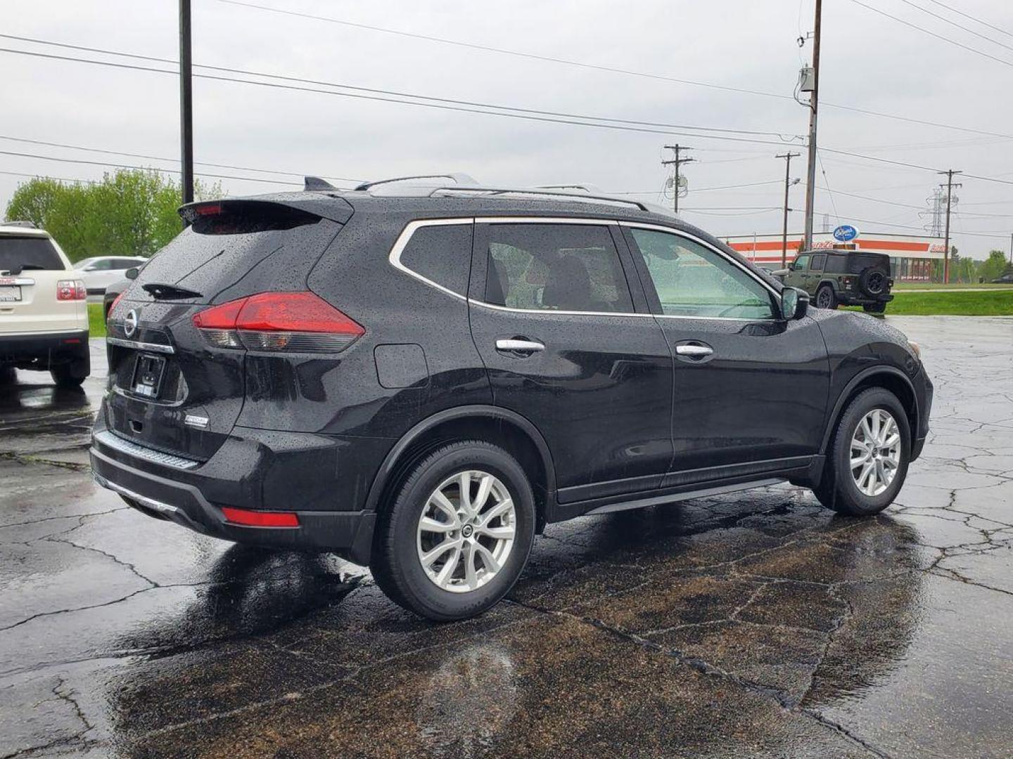 2019 Magnetic Black Pearl /Charcoal Nissan Rogue SV 2WD (5N1AT2MT4KC) with an 2.5L L4 DOHC 16V engine, CVT transmission, located at 6064 Gull Rd, Kalamazoo, MI, 49048, (269) 222-0088, 42.328388, -85.512924 - <b>Vehicle Details</b><br>Discover the pristine quality of the 2019 Nissan Rogue S, a remarkable blend of style, efficiency, and advanced technology. This meticulously maintained vehicle, with an astonishing 0 miles, offers the reliability and peace of mind you've been searching for. Equipped with a - Photo#3