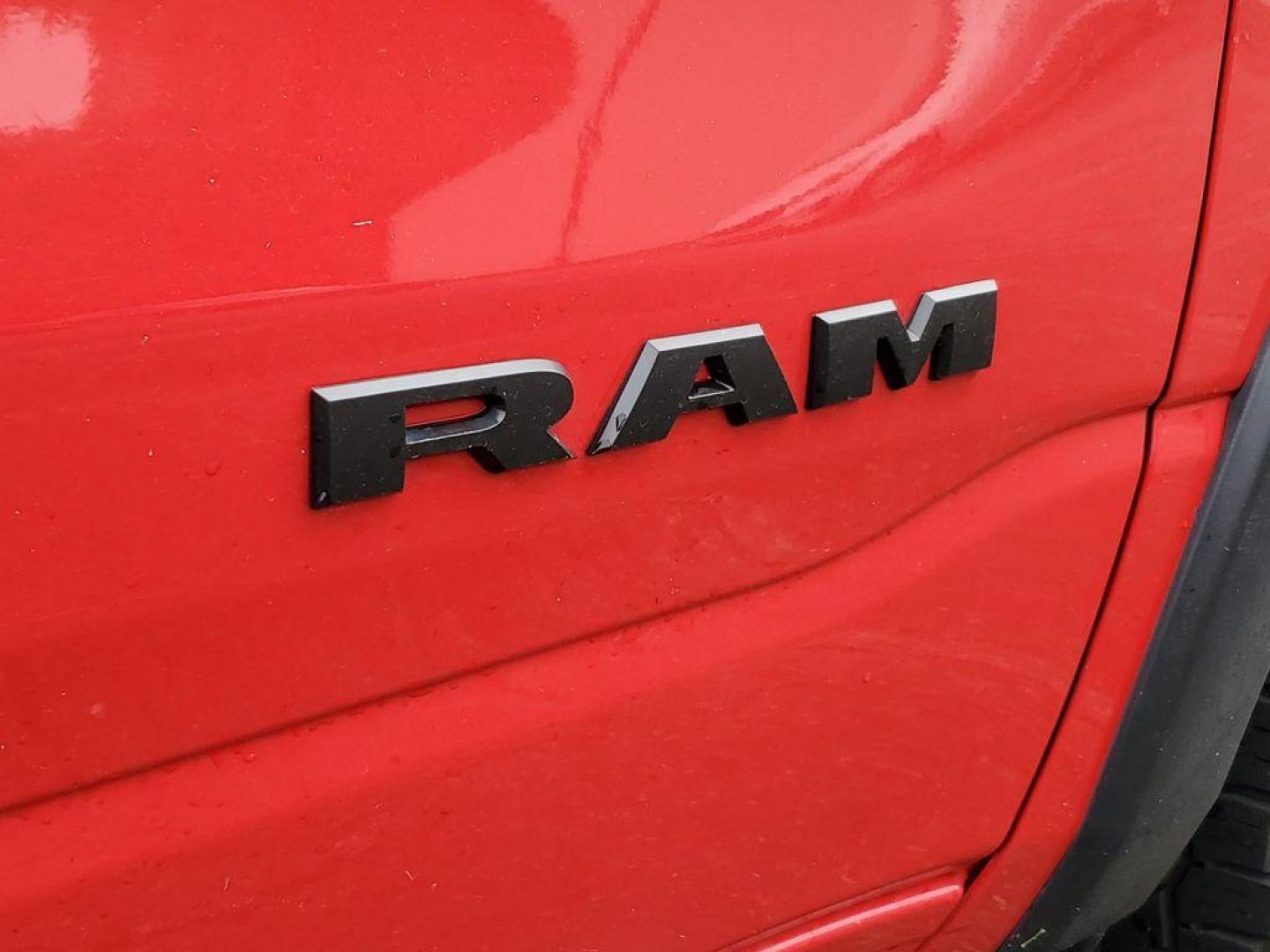 2019 Flame Red Clearcoat /Red/Black RAM 1500 Rebel Crew Cab SB 4WD (1C6SRFLT8KN) with an 5.7L V8 OHV 16V engine, 8A transmission, located at 6064 Gull Rd, Kalamazoo, MI, 49048, (269) 222-0088, 42.328388, -85.512924 - <b>Summary</b><br>Power Moonroof NAVIGATION PACKAGE<br><br><b>Vehicle Details</b><br>Discover the impressive capabilities of the 2019 Ram 1500 Rebel, a robust and reliable pickup designed to tackle any challenge with confidence. Equipped with a powerful V8, 5.7L engine, this 4WD powerhouse delivers - Photo#5