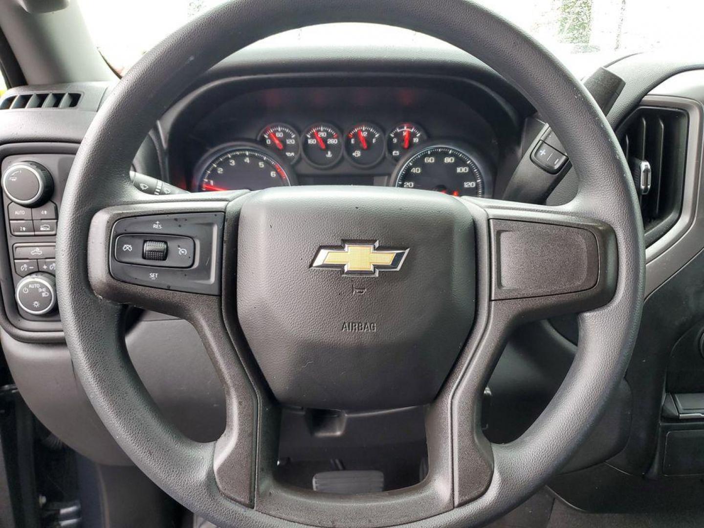 2020 Shadow Gray Metallic /Jet Black Chevrolet Silverado 1500 Custom Crew Cab Short Box 4WD (3GCPYBEK1LG) with an 2.7L L4 DOHC 16V TURBO engine, 6A transmission, located at 6064 Gull Rd, Kalamazoo, MI, 49048, (269) 222-0088, 42.328388, -85.512924 - <b>Vehicle Details</b><br>Get ready to experience the power and versatility of the 2020 Chevrolet Silverado 1500 Custom! This robust truck combines rugged capability with modern technology, making it the perfect partner for both work and play. With 0 miles on the odometer, this Chevrolet Silverado f - Photo#14