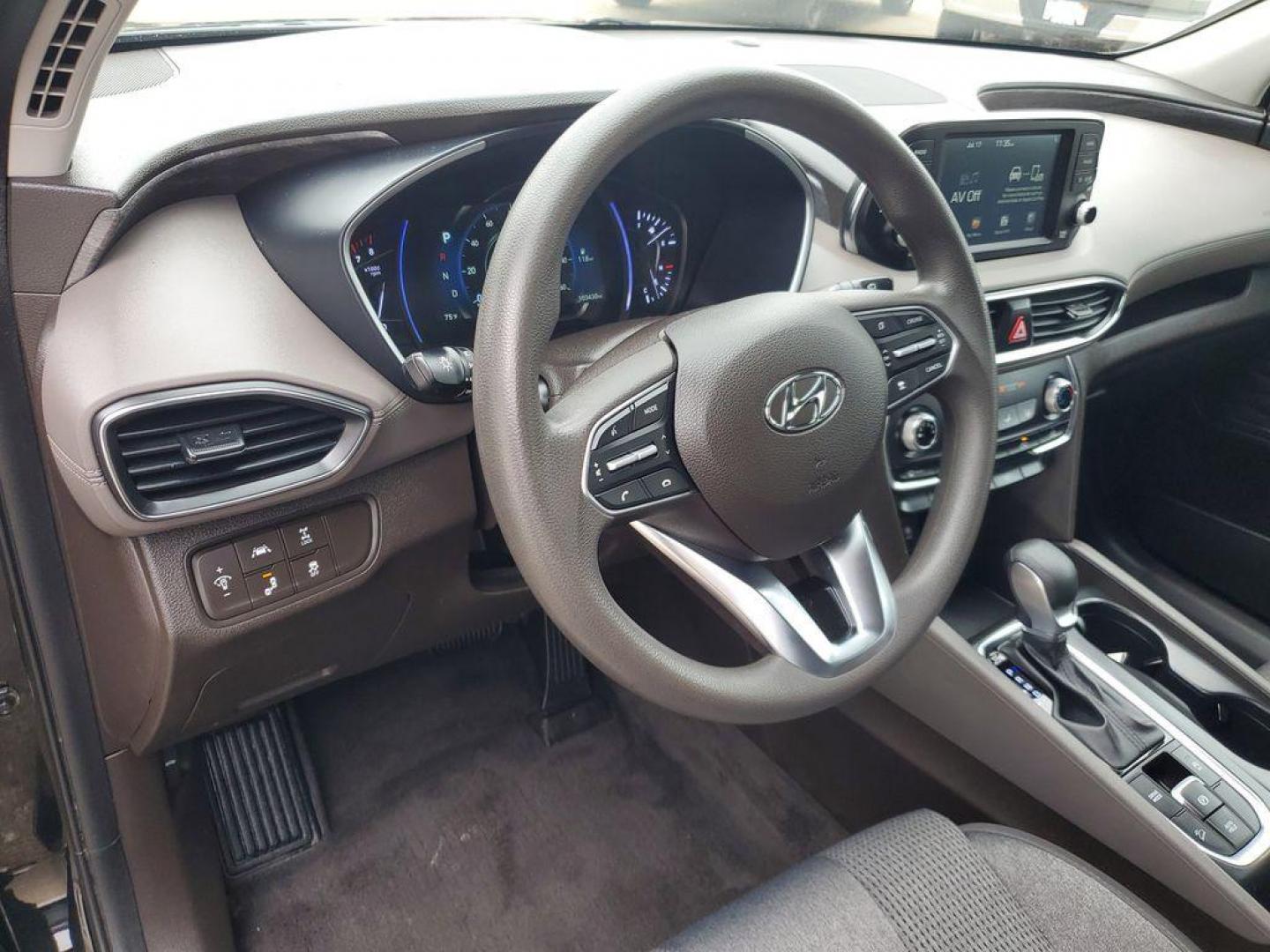 2020 Twilight Black /Espresso/Gray Hyundai Santa Fe SEL 2.4 AWD (5NMS3CAD3LH) with an 2.4L L4 DOHC 16V engine, 8A transmission, located at 234 Columbia Ave, Battle Creek, MI, 49015, (269) 222-0088, 42.298264, -85.192543 - <b>Vehicle Details</b><br>Looking for a reliable SUV that combines comfort, technology, and performance? Discover the 2020 Hyundai Santa Fe SEL with 4WD, now available for sale. This versatile vehicle, with a 4-cylinder, 2.4L engine, delivers an impressive balance of power and efficiency, making it - Photo#10