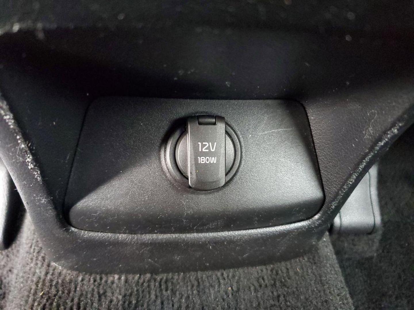 2020 Clear White /Black Kia Sportage LX FWD (KNDPM3AC1L7) with an 2.4L V6 DOHC 24V engine, 6A transmission, located at 6064 Gull Rd, Kalamazoo, MI, 49048, (269) 222-0088, 42.328388, -85.512924 - Discover the perfect blend of style, comfort, and technology with this 2020 Kia Sportage LX, now available at our dealership. This well-maintained SUV is equipped with a reliable 4-cylinder, 2.4L engine and front-wheel drive, offering a smooth and efficient driving experience that's ideal for both c - Photo#9