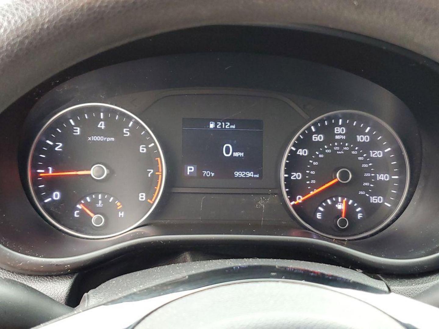 2020 Clear White /Black Kia Sportage LX FWD (KNDPM3AC1L7) with an 2.4L V6 DOHC 24V engine, 6A transmission, located at 6064 Gull Rd, Kalamazoo, MI, 49048, (269) 222-0088, 42.328388, -85.512924 - Discover the perfect blend of style, comfort, and technology with this 2020 Kia Sportage LX, now available at our dealership. This well-maintained SUV is equipped with a reliable 4-cylinder, 2.4L engine and front-wheel drive, offering a smooth and efficient driving experience that's ideal for both c - Photo#18