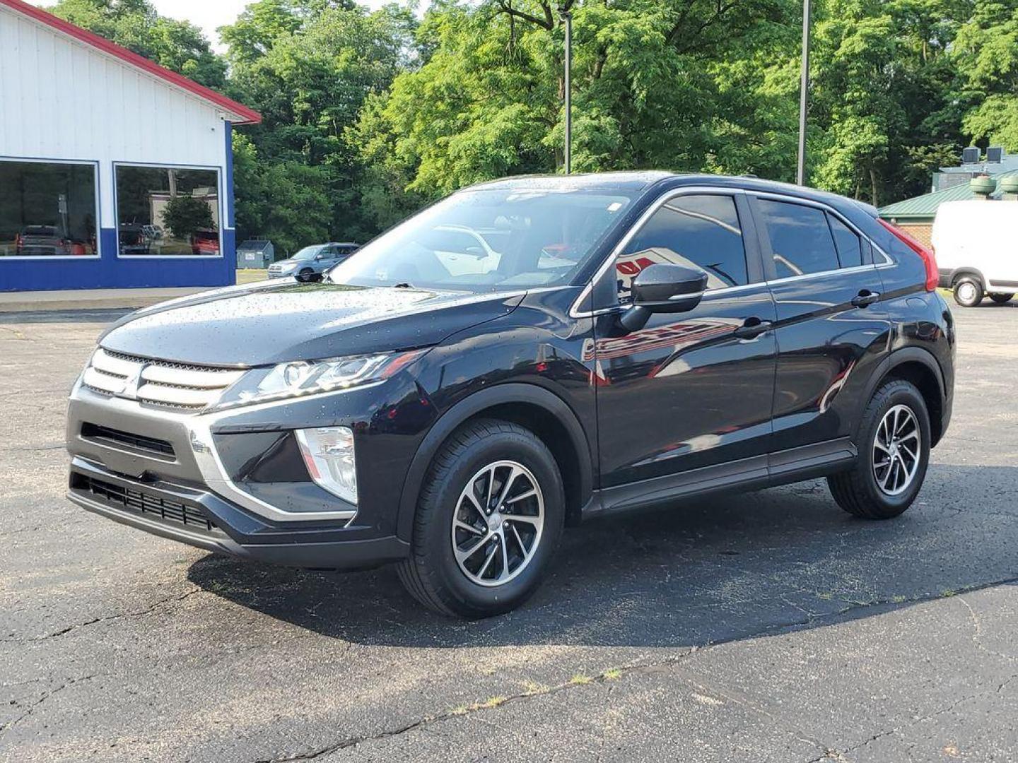 2020 Tarmac Black Metallic /BLACK Mitsubishi Eclipse Cross ES (JA4AS3AA8LZ) with an 1.5L L4 DOHC 16V engine, CVT transmission, located at 6064 Gull Rd, Kalamazoo, MI, 49048, (269) 222-0088, 42.328388, -85.512924 - Discover the refined blend of style, efficiency, and innovation with the 2020 Mitsubishi Eclipse Cross ES. This compact SUV is designed for those who value performance and practicality. Powered by a spirited 1.5L 4-cylinder engine, the Mitsubishi Eclipse Cross ES offers a smooth and responsive drivi - Photo#1