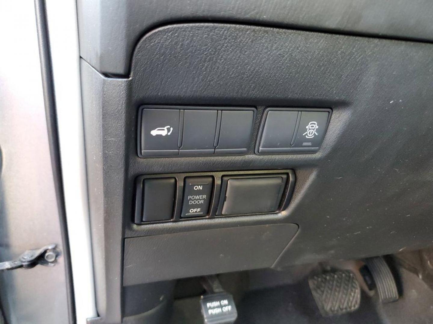 2020 Gun Metallic /BLACK Nissan Armada SL AWD (JN8AY2NC8LX) with an 5.6L V8 DOHC 32V engine, 7A transmission, located at 6064 Gull Rd, Kalamazoo, MI, 49048, (269) 222-0088, 42.328388, -85.512924 - Discover the power and versatility of the 2020 Nissan Armada, now available at an unbeatable price. This exceptional full-size SUV is equipped with a robust 4WD system and a commanding V8, 5.6L engine, delivering impressive performance both on and off the road. Whether you're navigating city streets - Photo#18