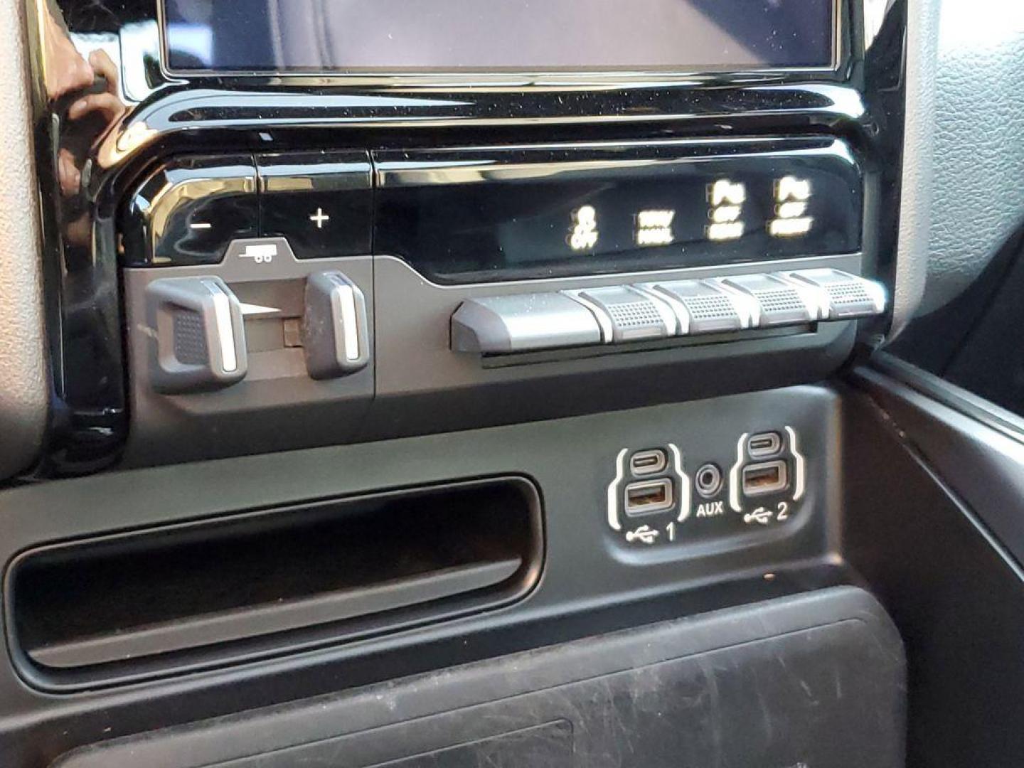 2020 Diamond Black Crystal Pearl /Black RAM 1500 Rebel Crew Cab SB 4WD (1C6SRFLT2LN) with an 5.7L V8 OHV 16V engine, 8A transmission, located at 6064 Gull Rd, Kalamazoo, MI, 49048, (269) 222-0088, 42.328388, -85.512924 - <b>Vehicle Details</b><br>Unleash the power and sophistication of the 2020 Ram 1500 Sport, an exceptional truck that promises to elevate your driving experience to new heights. With zero miles on the odometer, this rugged beast is practically untouched, ready to conquer any terrain you throw its way - Photo#25