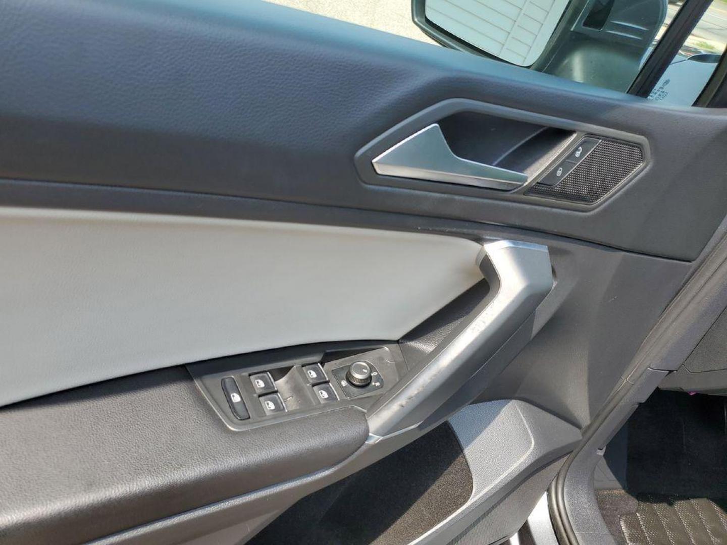 2020 Platinum Gray Metallic /Storm Gray Volkswagen Tiguan SEL (3VV3B7AX0LM) with an 2.0L L4 DOHC 16V TURBO engine, 8A transmission, located at 234 Columbia Ave, Battle Creek, MI, 49015, (269) 222-0088, 42.298264, -85.192543 - Get ready to elevate your driving experience with this exceptional 2020 Volkswagen Tiguan! This sleek and stylish SUV is perfect for those who crave a blend of performance, comfort, and technology. Powered by a robust 4-cylinder, 2.0L engine, this Volkswagen Tiguan delivers impressive efficiency and - Photo#6