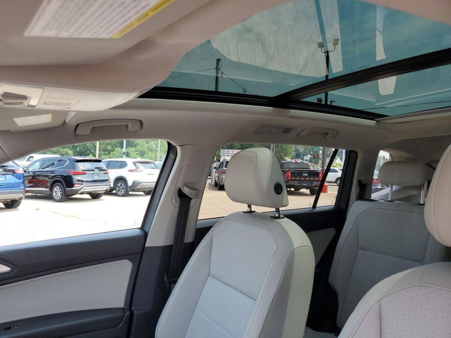 2020 Platinum Gray Metallic /Storm Gray Volkswagen Tiguan SEL (3VV3B7AX0LM) with an 2.0L L4 DOHC 16V TURBO engine, 8A transmission, located at 234 Columbia Ave, Battle Creek, MI, 49015, (269) 222-0088, 42.298264, -85.192543 - Get ready to elevate your driving experience with this exceptional 2020 Volkswagen Tiguan! This sleek and stylish SUV is perfect for those who crave a blend of performance, comfort, and technology. Powered by a robust 4-cylinder, 2.0L engine, this Volkswagen Tiguan delivers impressive efficiency and - Photo#9