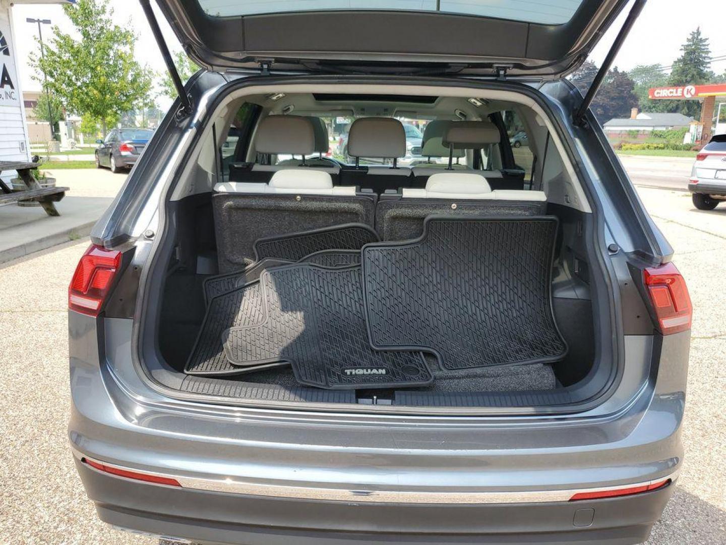 2020 Platinum Gray Metallic /Storm Gray Volkswagen Tiguan SEL (3VV3B7AX0LM) with an 2.0L L4 DOHC 16V TURBO engine, 8A transmission, located at 234 Columbia Ave, Battle Creek, MI, 49015, (269) 222-0088, 42.298264, -85.192543 - Get ready to elevate your driving experience with this exceptional 2020 Volkswagen Tiguan! This sleek and stylish SUV is perfect for those who crave a blend of performance, comfort, and technology. Powered by a robust 4-cylinder, 2.0L engine, this Volkswagen Tiguan delivers impressive efficiency and - Photo#29