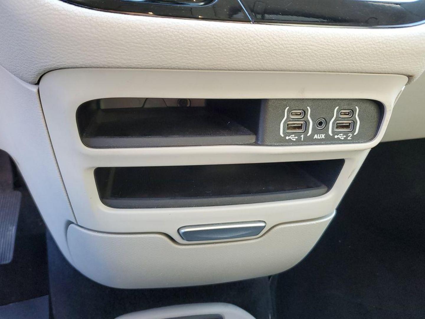 2021 Luxury White Pearlcoat /Alloy/Black Chrysler Pacifica Touring-L (2C4RC1BG1MR) with an 3.6L V6 DOHC 24V engine, 9A transmission, located at 6064 Gull Rd, Kalamazoo, MI, 49048, (269) 222-0088, 42.328388, -85.512924 - <b>Vehicle Details</b><br>Discover the unparalleled comfort and sophistication of the 2021 Chrysler Pacifica Touring L, a minivan designed with both family and style in mind. This pristine model, with 0 miles on the odometer, offers an impressive blend of performance and luxury. Under the hood, you' - Photo#26