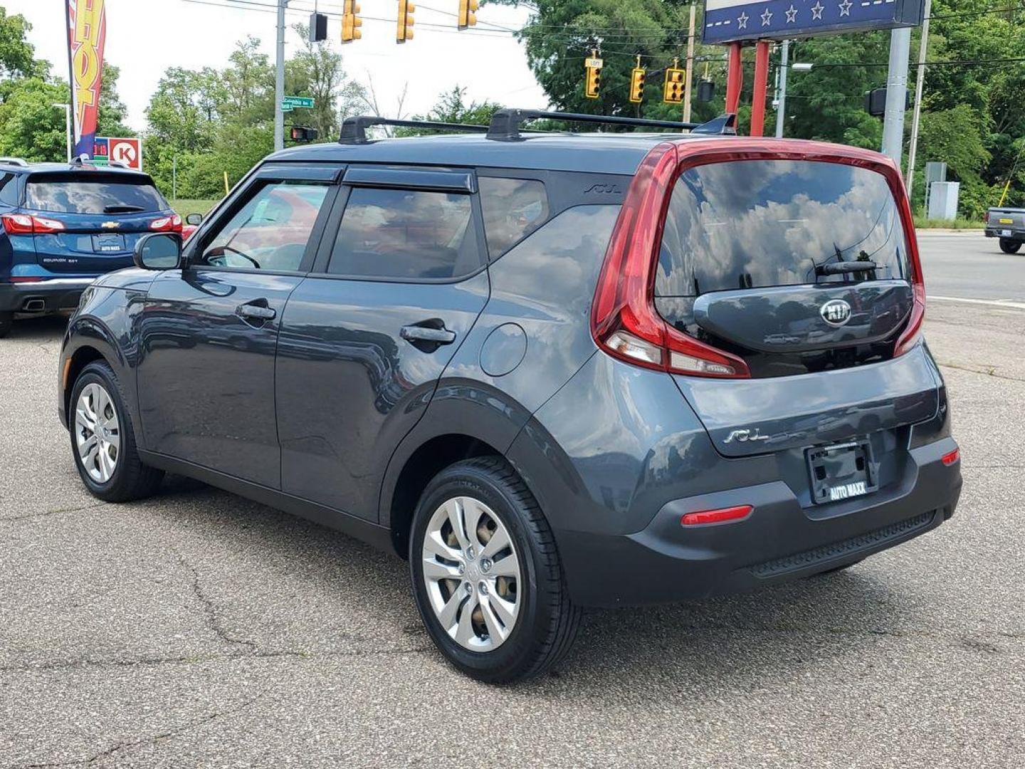 2021 Gravity Gray /Black Kia Soul LX CVT (KNDJ23AU4M7) with an 2.0L L4 DOHC 16V engine, CVT transmission, located at 234 Columbia Ave, Battle Creek, MI, 49015, (269) 222-0088, 42.298264, -85.192543 - <b>Vehicle Details</b><br>Discover the perfect blend of style, efficiency, and modern technology with this 2021 Kia Soul LX. Designed to make a statement on the road, this compact crossover offers a unique and bold exterior that captures attention with its distinctive silhouette and eye-catching det - Photo#2