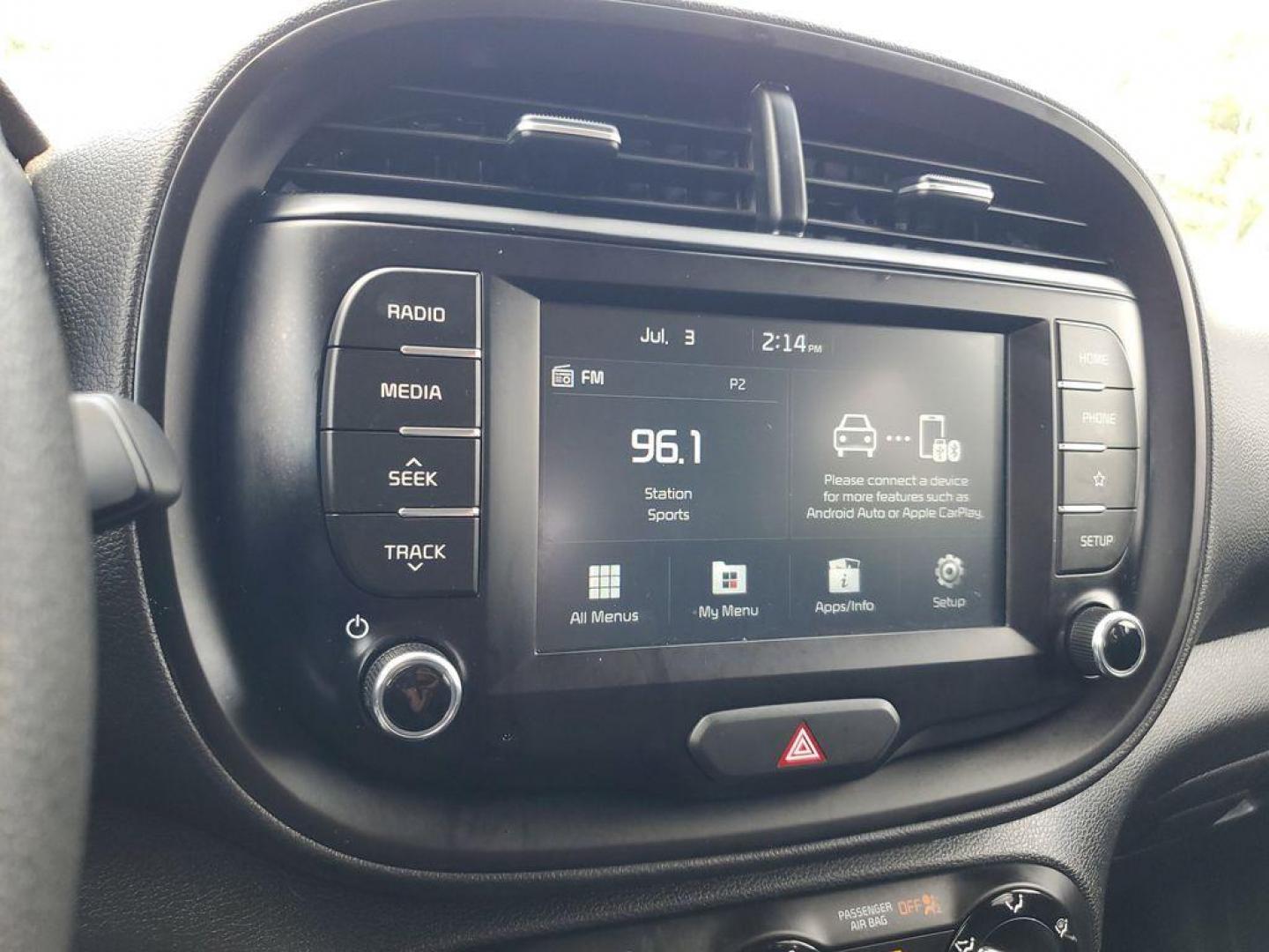 2021 Gravity Gray /Black Kia Soul LX CVT (KNDJ23AU4M7) with an 2.0L L4 DOHC 16V engine, CVT transmission, located at 234 Columbia Ave, Battle Creek, MI, 49015, (269) 222-0088, 42.298264, -85.192543 - <b>Vehicle Details</b><br>Discover the perfect blend of style, efficiency, and modern technology with this 2021 Kia Soul LX. Designed to make a statement on the road, this compact crossover offers a unique and bold exterior that captures attention with its distinctive silhouette and eye-catching det - Photo#17