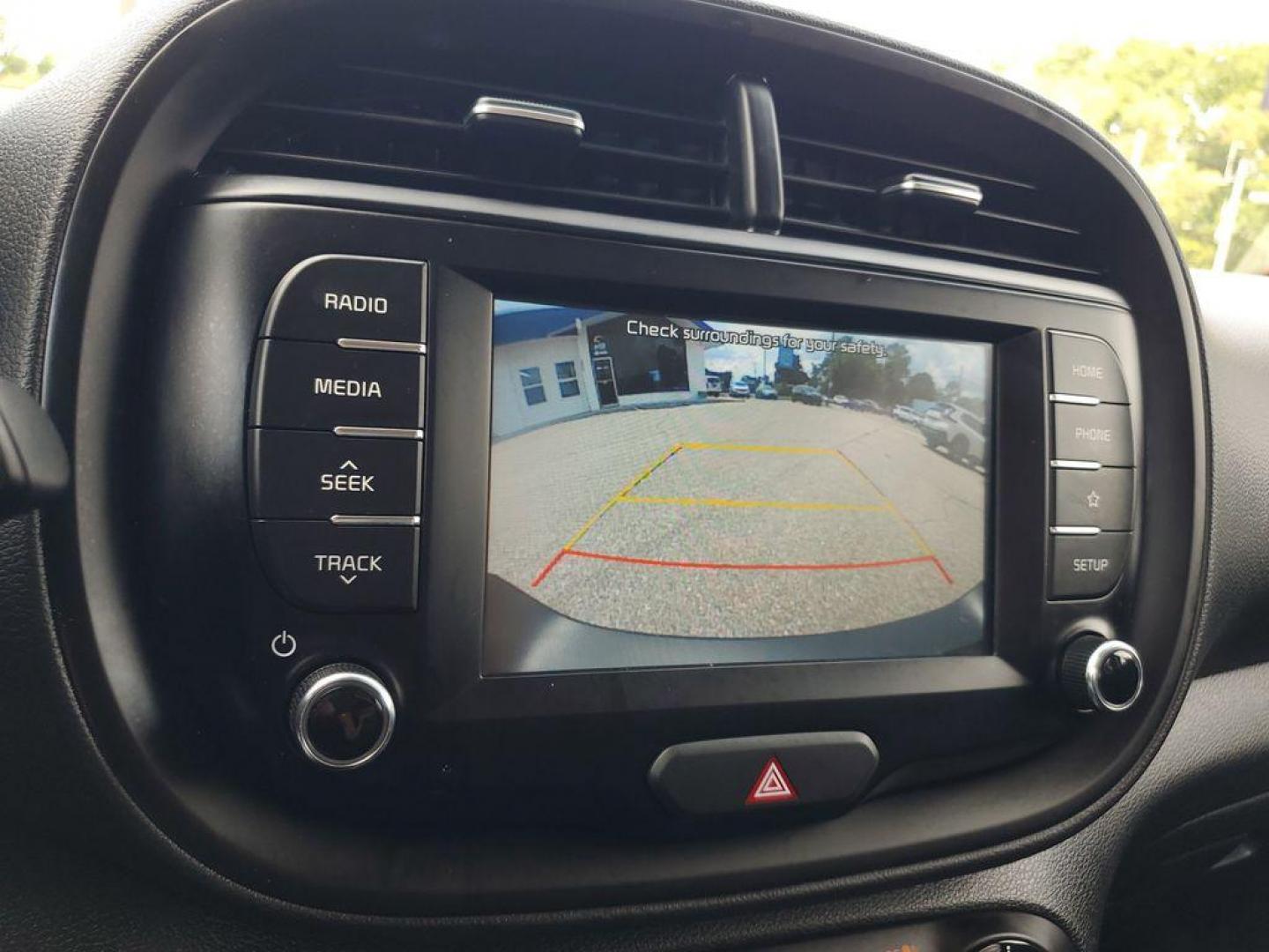 2021 Gravity Gray /Black Kia Soul LX CVT (KNDJ23AU4M7) with an 2.0L L4 DOHC 16V engine, CVT transmission, located at 234 Columbia Ave, Battle Creek, MI, 49015, (269) 222-0088, 42.298264, -85.192543 - <b>Vehicle Details</b><br>Discover the perfect blend of style, efficiency, and modern technology with this 2021 Kia Soul LX. Designed to make a statement on the road, this compact crossover offers a unique and bold exterior that captures attention with its distinctive silhouette and eye-catching det - Photo#18