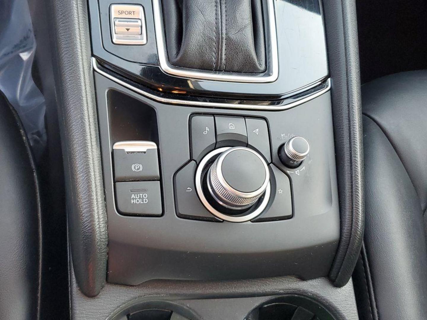 2021 Deep Crystal Blue Mica /Black Mazda CX-5 Touring (JM3KFACM6M0) with an 2.5L L4 DOHC 16V engine, 6A transmission, located at 234 Columbia Ave, Battle Creek, MI, 49015, (269) 222-0088, 42.298264, -85.192543 - <b>Vehicle Details</b><br>Experience the perfect blend of style, performance, and comfort with this pristine 2021 Mazda CX-5 Touring! With an impressive 0 miles on the odometer, this vehicle is practically brand new and ready to hit the road with you. The sleek design and dynamic curves of the Mazda - Photo#21