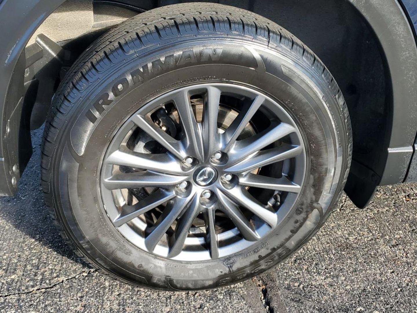 2021 Deep Crystal Blue Mica /Black Mazda CX-5 Touring (JM3KFACM6M0) with an 2.5L L4 DOHC 16V engine, 6A transmission, located at 234 Columbia Ave, Battle Creek, MI, 49015, (269) 222-0088, 42.298264, -85.192543 - <b>Vehicle Details</b><br>Experience the perfect blend of style, performance, and comfort with this pristine 2021 Mazda CX-5 Touring! With an impressive 0 miles on the odometer, this vehicle is practically brand new and ready to hit the road with you. The sleek design and dynamic curves of the Mazda - Photo#4