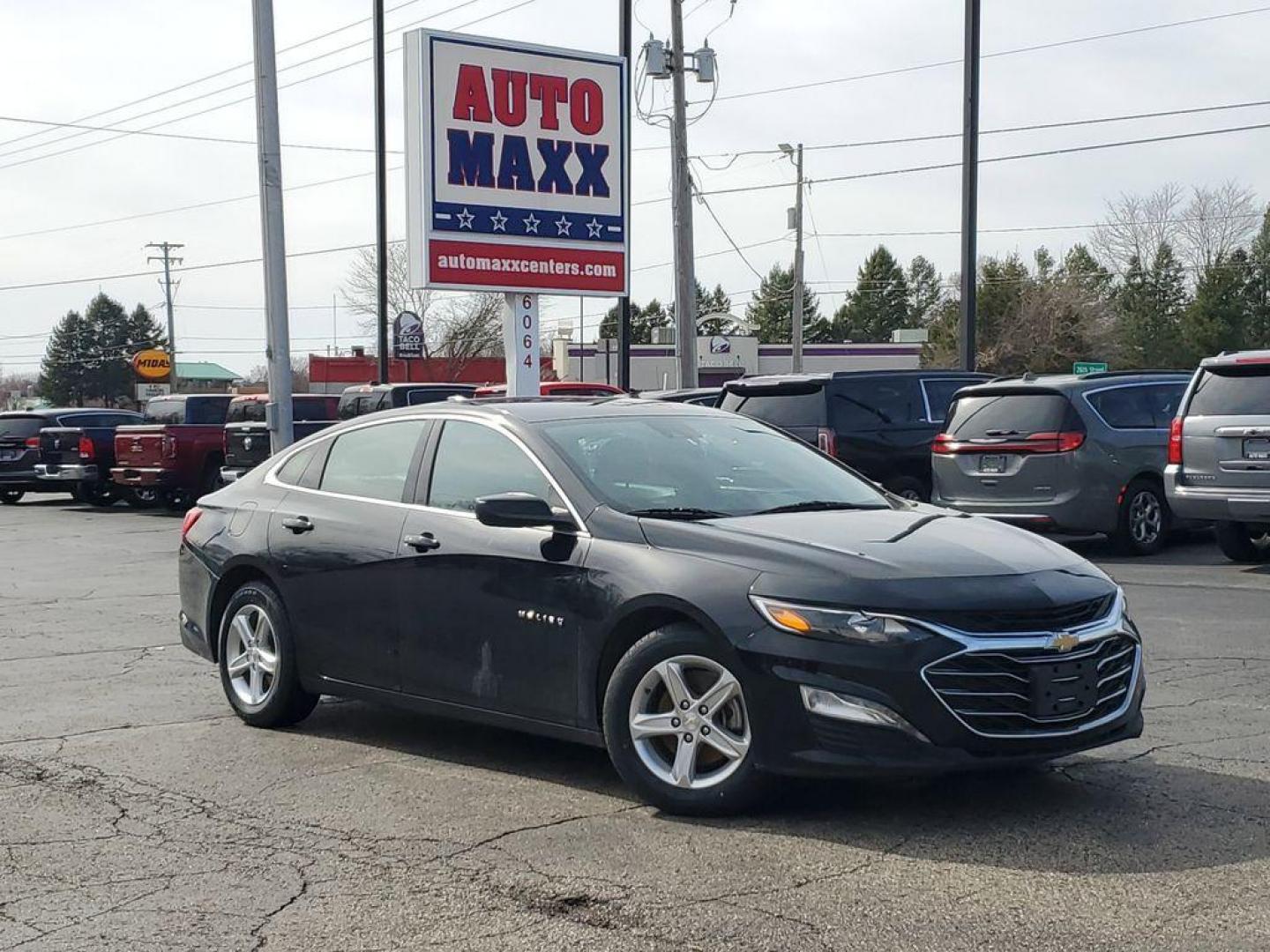 2023 Mosaic Black Metallic /Jet Black Chevrolet Malibu 1LT (1G1ZD5ST2PF) with an 1.5L L4 DOHC 16V engine, 6A transmission, located at 6064 Gull Rd, Kalamazoo, MI, 49048, (269) 222-0088, 42.328388, -85.512924 - <b>Vehicle Details</b><br>Discover the exceptional value and modern features of this pre-owned 2023 Chevrolet Malibu LT, now available at our dealership with an unbeatable offer. With 0 miles on the odometer, this vehicle is in pristine condition, ready to provide years of reliable service. Under th - Photo#0