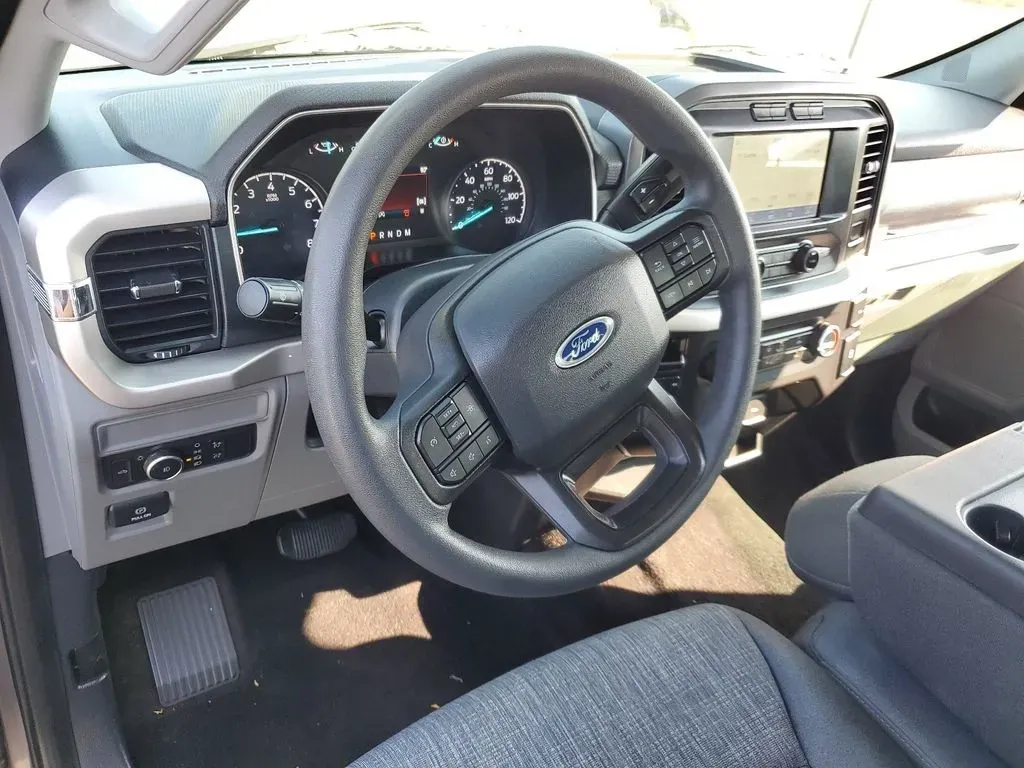 2021 Carbonized Grey Metallic /Black/Medium Dark Slate Ford F-150 XLT (1FTEW1EB3MF) with an V6, 3.3L engine, 10-speed automatic transmission, located at 6064 Gull Rd, Kalamazoo, MI, 49048, (269) 222-0088, 42.328388, -85.512924 - **Unleash Your Adventures with the 2021 Ford F-150 King Ranch SuperCrew!**<br /> <br /> If you're searching for a powerful, reliable, and stylish pickup that fits seamlessly into your adventurous lifestyle, look no further than this stunning 2021 Ford F-150 King Ranch SuperCrew available at AutoMaxx - Photo#12