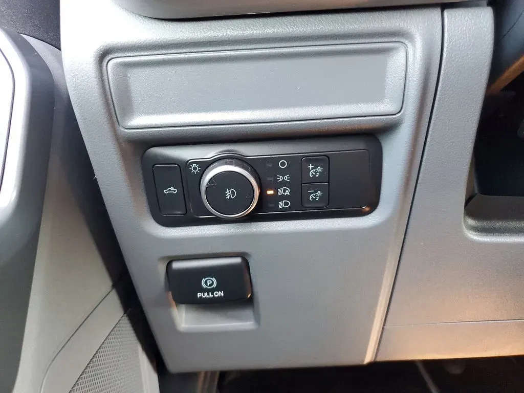 2021 Carbonized Grey Metallic /Black/Medium Dark Slate Ford F-150 XLT (1FTEW1EB3MF) with an V6, 3.3L engine, 10-speed automatic transmission, located at 6064 Gull Rd, Kalamazoo, MI, 49048, (269) 222-0088, 42.328388, -85.512924 - **Unleash Your Adventures with the 2021 Ford F-150 King Ranch SuperCrew!**<br /> <br /> If you're searching for a powerful, reliable, and stylish pickup that fits seamlessly into your adventurous lifestyle, look no further than this stunning 2021 Ford F-150 King Ranch SuperCrew available at AutoMaxx - Photo#13