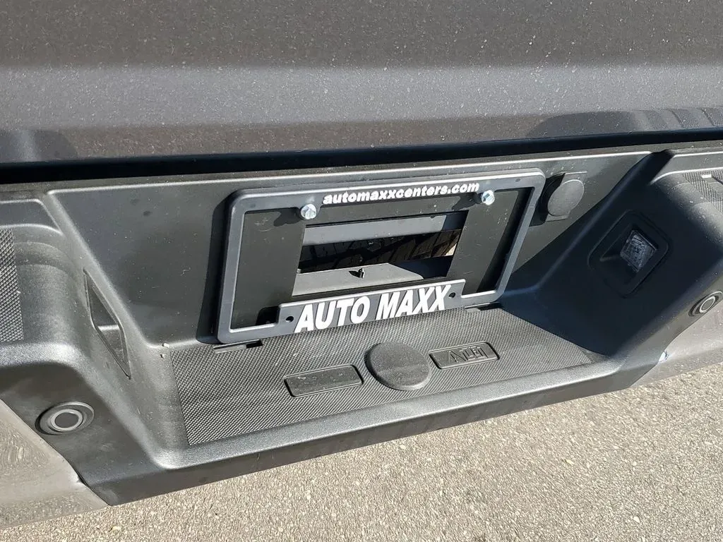 2021 Carbonized Grey Metallic /Black/Medium Dark Slate Ford F-150 XLT (1FTEW1EB3MF) with an V6, 3.3L engine, 10-speed automatic transmission, located at 6064 Gull Rd, Kalamazoo, MI, 49048, (269) 222-0088, 42.328388, -85.512924 - **Unleash Your Adventures with the 2021 Ford F-150 King Ranch SuperCrew!**<br /> <br /> If you're searching for a powerful, reliable, and stylish pickup that fits seamlessly into your adventurous lifestyle, look no further than this stunning 2021 Ford F-150 King Ranch SuperCrew available at AutoMaxx - Photo#24