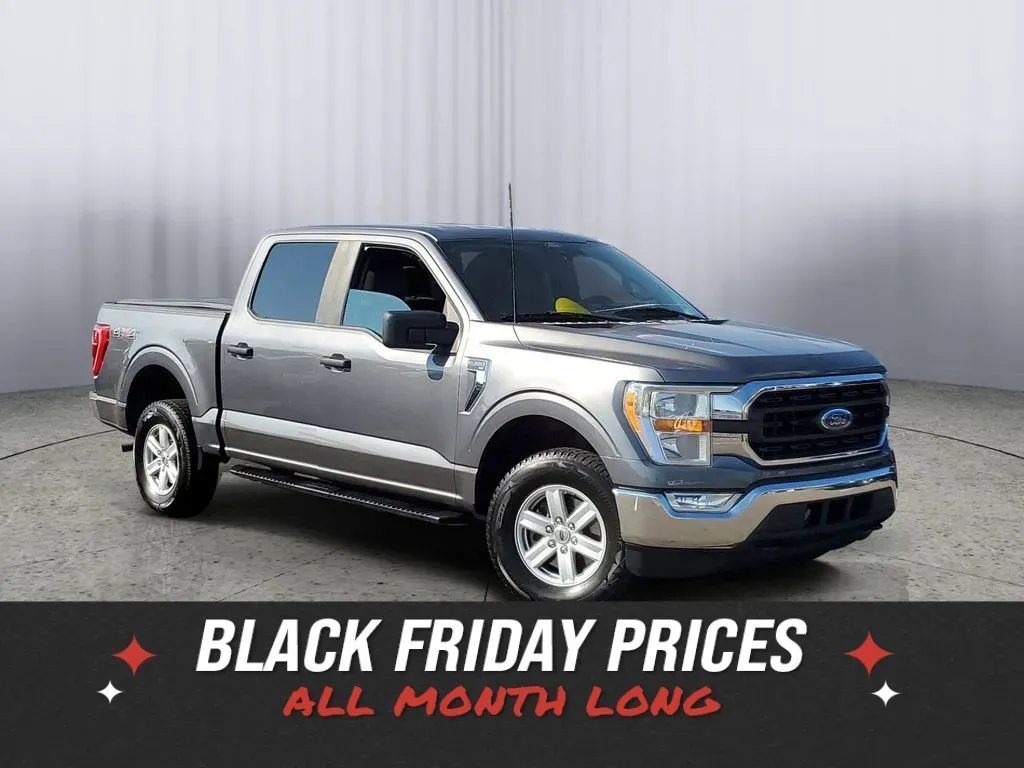 2021 Carbonized Grey Metallic /Black/Medium Dark Slate Ford F-150 XLT (1FTEW1EB3MF) with an V6, 3.3L engine, 10-speed automatic transmission, located at 6064 Gull Rd, Kalamazoo, MI, 49048, (269) 222-0088, 42.328388, -85.512924 - **Unleash Your Adventures with the 2021 Ford F-150 King Ranch SuperCrew!**<br /> <br /> If you're searching for a powerful, reliable, and stylish pickup that fits seamlessly into your adventurous lifestyle, look no further than this stunning 2021 Ford F-150 King Ranch SuperCrew available at AutoMaxx - Photo#0
