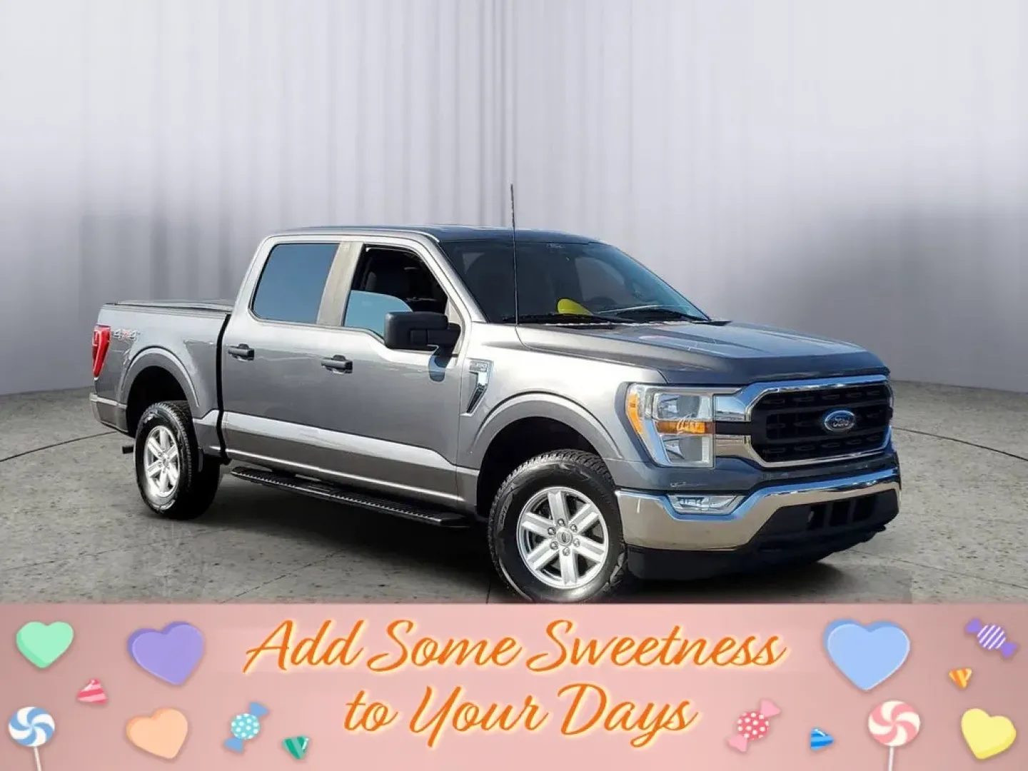 2021 Carbonized Grey Metallic /Black/Medium Dark Slate Ford F-150 XLT (1FTEW1EB3MF) with an V6, 3.3L engine, 10-speed automatic transmission, located at 6064 Gull Rd, Kalamazoo, MI, 49048, (269) 222-0088, 42.328388, -85.512924 - **Unleash Your Adventures with the 2021 Ford F-150 King Ranch SuperCrew!**<br /> <br /> If you're searching for a powerful, reliable, and stylish pickup that fits seamlessly into your adventurous lifestyle, look no further than this stunning 2021 Ford F-150 King Ranch SuperCrew available at AutoMaxx - Photo#0