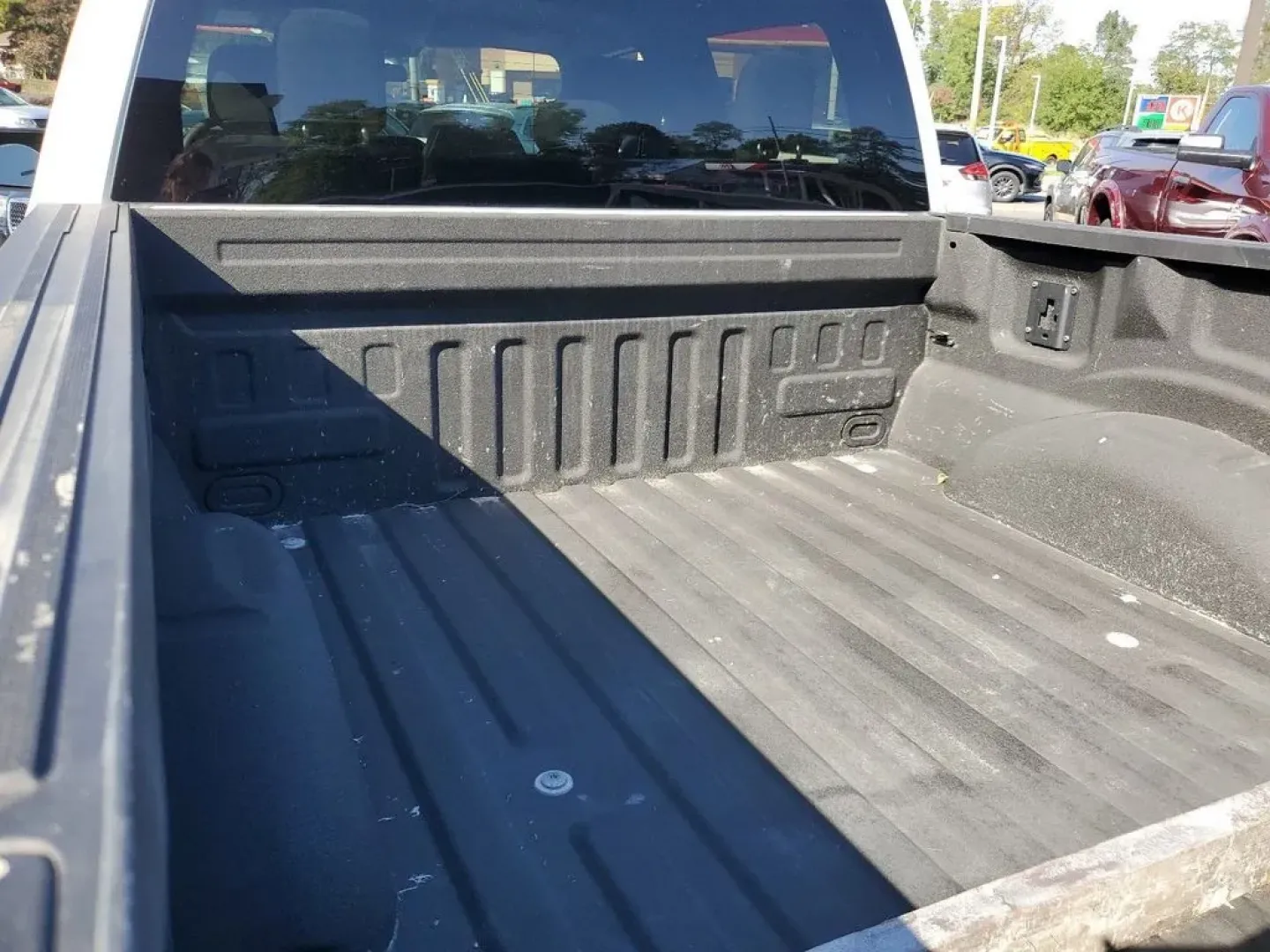 2021 Oxford White /Black/Medium Dark Slate Ford F-150 XLT (1FTFW1E83MF) with an V6, 3.5L engine, 10-speed automatic transmission, located at 6064 Gull Rd, Kalamazoo, MI, 49048, (269) 222-0088, 42.328388, -85.512924 - <b>Vehicle Details</b><br>Discover the power and sophistication of this 2021 Ford F-150 XLT, a true embodiment of strength and style! This exceptional truck, equipped with a robust V6, 3.5L engine, and 4WD, promises an exhilarating driving experience, whether you're conquering rugged terrains or cru - Photo#29