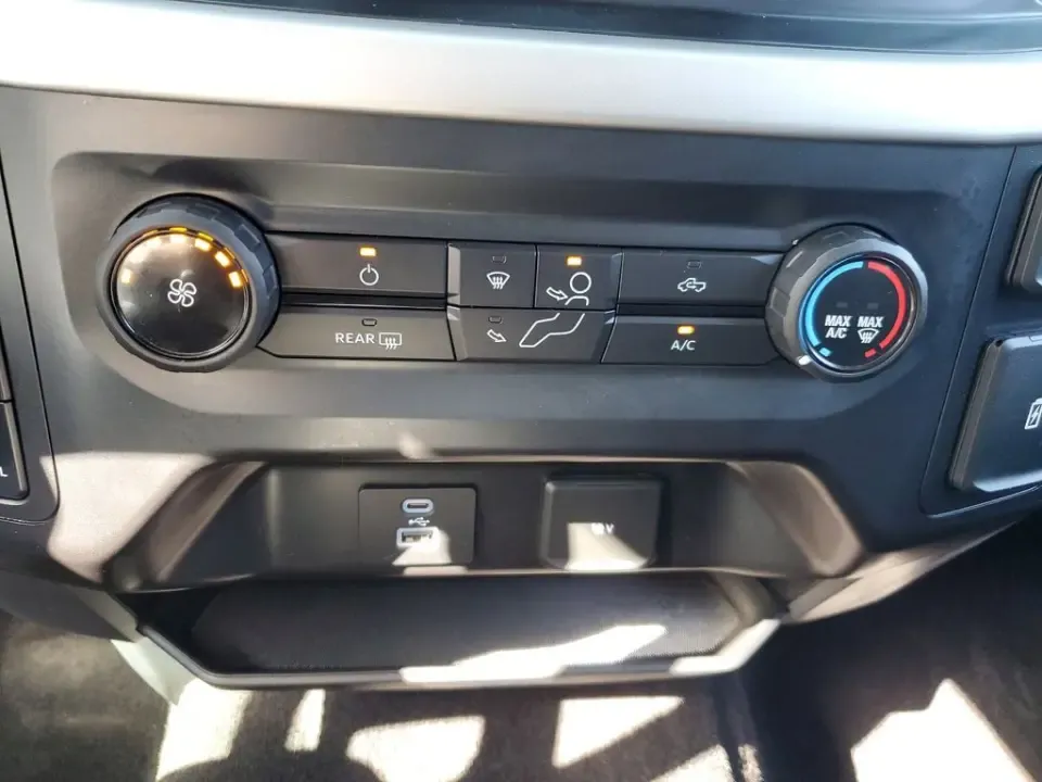2021 White Ford F-150 (1FTFW1E83MF) with an 3.5L V6 EcoBoost engine, Automatic transmission, located at 6064 Gull Rd, Kalamazoo, MI, 49048, (269) 222-0088, 42.328388, -85.512924- Photo#44