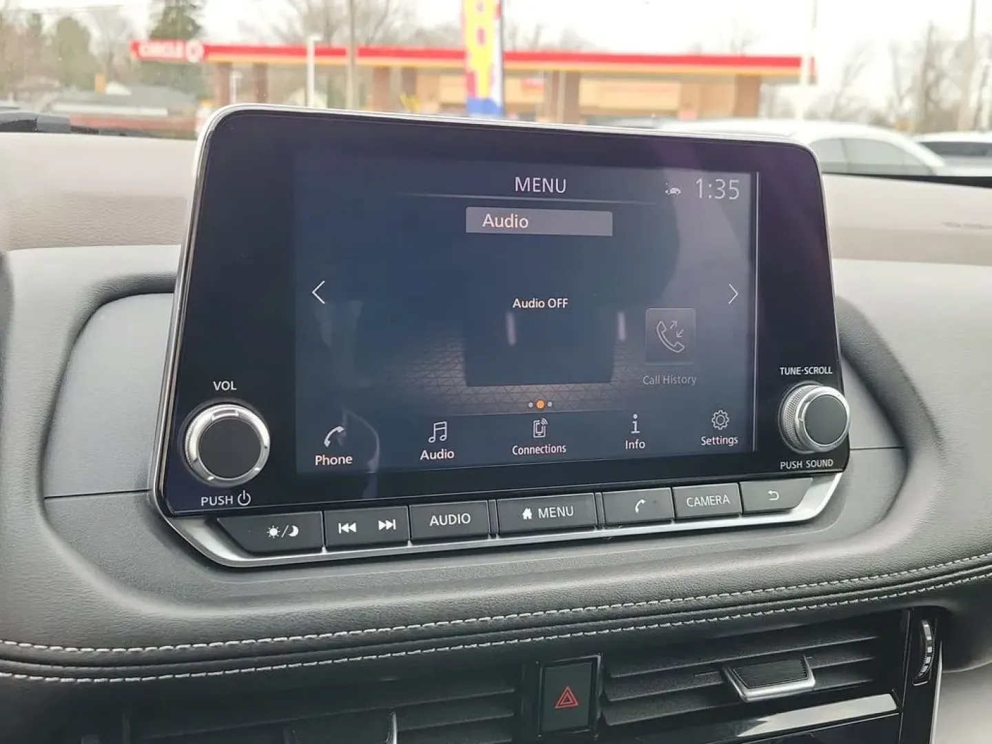2021 Pearl White Tricoat /Charcoal Nissan Rogue SV (JN8AT3BA4MW) with an 4 Cyl, 2.5L engine, CVT transmission, located at 6064 Gull Rd, Kalamazoo, MI, 49048, (269) 222-0088, 42.328388, -85.512924 - **Explore the Open Road with the 2021 Nissan Rogue SV - Your Ideal Adventure Companion!**<br /> <br /> Are you ready to elevate your family road trips or weekend getaways? Look no further than this stunning 2021 Nissan Rogue SV, available now at AutoMaxx in Battle Creek, MI. This versatile SUV is pe - Photo#16