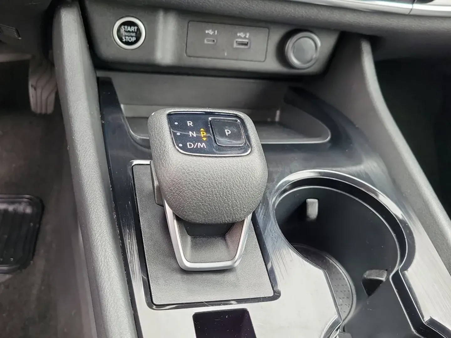 2021 Pearl White Tricoat /Charcoal Nissan Rogue SV (JN8AT3BA4MW) with an 4 Cyl, 2.5L engine, CVT transmission, located at 6064 Gull Rd, Kalamazoo, MI, 49048, (269) 222-0088, 42.328388, -85.512924 - **Explore the Open Road with the 2021 Nissan Rogue SV - Your Ideal Adventure Companion!**<br /> <br /> Are you ready to elevate your family road trips or weekend getaways? Look no further than this stunning 2021 Nissan Rogue SV, available now at AutoMaxx in Battle Creek, MI. This versatile SUV is pe - Photo#19