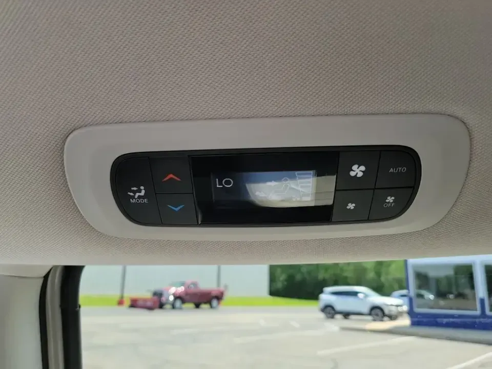 2021 Luxury White Pearlcoat /Alloy/Black Chrysler Pacifica Touring L (2C4RC1BG1MR) with an V6, 3.6L engine, 9-speed automatic transmission, located at 6064 Gull Rd, Kalamazoo, MI, 49048, (269) 222-0088, 42.328388, -85.512924 - **Discover the Perfect Family Vehicle: 2021 Chrysler Pacifica Touring L at AutoMaxx - Kalamazoo**<br /> <br /> Are you in search of a family-friendly vehicle that combines comfort, technology, and safety? Look no further than the 2021 Chrysler Pacifica Touring L, now available at AutoMaxx - Kalamazo - Photo#28