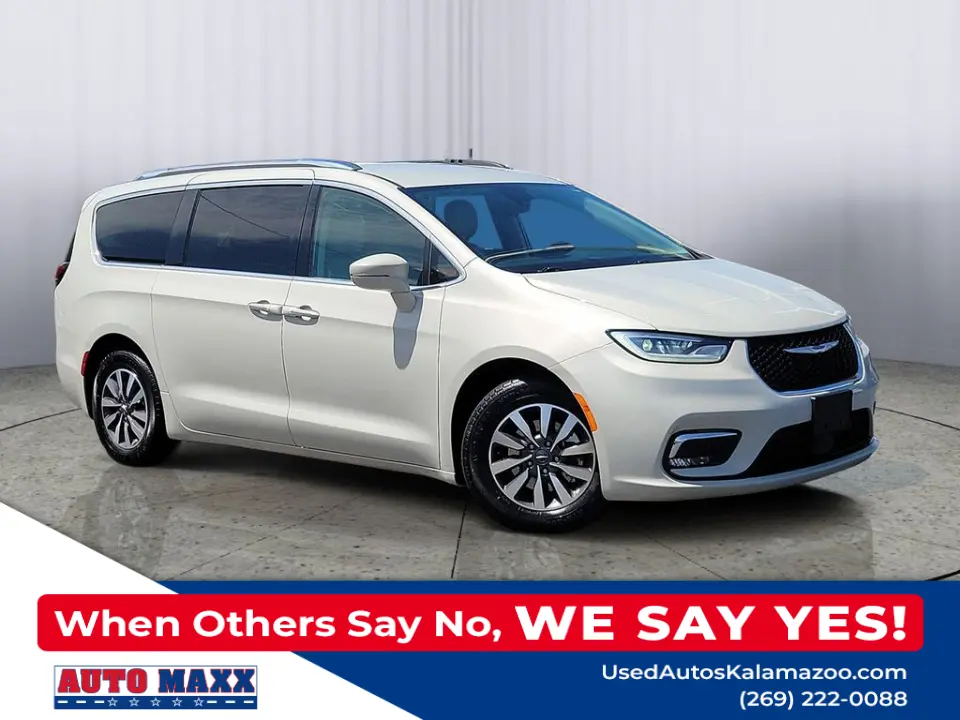 photo of 2021 Chrysler Pacifica Touring L