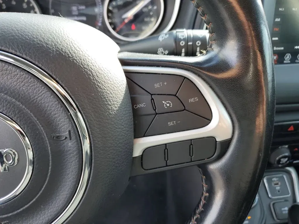 2020 Granite Crystal Metallic Clearcoat /Black Jeep Compass Latitude (3C4NJDBB5LT) with an 4 Cyl, 2.4L engine, 9-speed automatic transmission, located at 6064 Gull Rd, Kalamazoo, MI, 49048, (269) 222-0088, 42.328388, -85.512924 - Discover Adventure with the 2020 Jeep Compass Latitude 4WD Perfect for Your Next Journey!<br /> <br /> Are you ready to embrace new adventures while enjoying the comfort of a reliable SUV? Look no further than this stunning 2020 Jeep Compass Latitude 4WD, now available at AutoMaxx - Kalamazoo. Loca - Photo#16