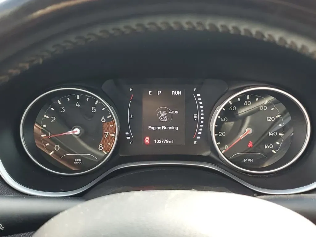 2020 Granite Crystal Metallic Clearcoat /Black Jeep Compass Latitude (3C4NJDBB5LT) with an 4 Cyl, 2.4L engine, 9-speed automatic transmission, located at 6064 Gull Rd, Kalamazoo, MI, 49048, (269) 222-0088, 42.328388, -85.512924 - Discover Adventure with the 2020 Jeep Compass Latitude 4WD Perfect for Your Next Journey!<br /> <br /> Are you ready to embrace new adventures while enjoying the comfort of a reliable SUV? Look no further than this stunning 2020 Jeep Compass Latitude 4WD, now available at AutoMaxx - Kalamazoo. Loca - Photo#17