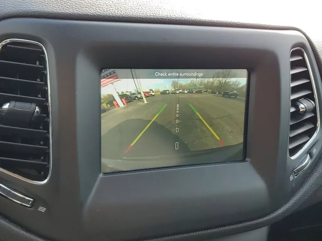 2020 Granite Crystal Metallic Clearcoat /Black Jeep Compass Latitude (3C4NJDBB5LT) with an 4 Cyl, 2.4L engine, 9-speed automatic transmission, located at 6064 Gull Rd, Kalamazoo, MI, 49048, (269) 222-0088, 42.328388, -85.512924 - Discover Adventure with the 2020 Jeep Compass Latitude 4WD Perfect for Your Next Journey!<br /> <br /> Are you ready to embrace new adventures while enjoying the comfort of a reliable SUV? Look no further than this stunning 2020 Jeep Compass Latitude 4WD, now available at AutoMaxx - Kalamazoo. Loca - Photo#19