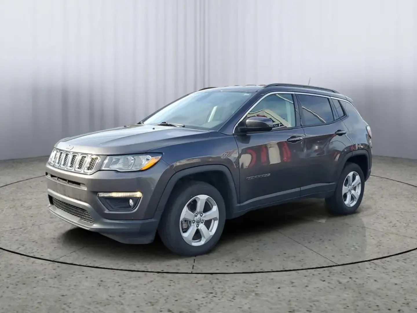2020 Granite Crystal Metallic Clearcoat /Black Jeep Compass Latitude (3C4NJDBB5LT) with an 4 Cyl, 2.4L engine, 9-speed automatic transmission, located at 6064 Gull Rd, Kalamazoo, MI, 49048, (269) 222-0088, 42.328388, -85.512924 - Discover Adventure with the 2020 Jeep Compass Latitude 4WD Perfect for Your Next Journey!<br /> <br /> Are you ready to embrace new adventures while enjoying the comfort of a reliable SUV? Look no further than this stunning 2020 Jeep Compass Latitude 4WD, now available at AutoMaxx - Kalamazoo. Loca- Photo#1