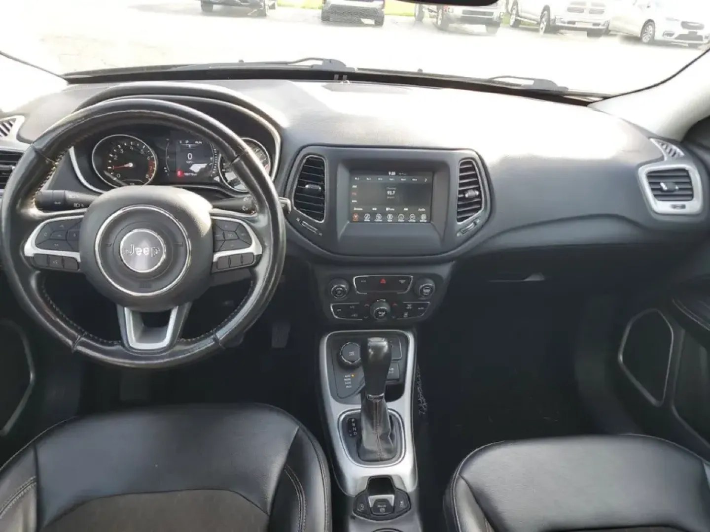 2020 Granite Crystal Metallic Clearcoat /Black Jeep Compass Latitude (3C4NJDBB5LT) with an 4 Cyl, 2.4L engine, 9-speed automatic transmission, located at 6064 Gull Rd, Kalamazoo, MI, 49048, (269) 222-0088, 42.328388, -85.512924 - Discover Adventure with the 2020 Jeep Compass Latitude 4WD Perfect for Your Next Journey!<br /> <br /> Are you ready to embrace new adventures while enjoying the comfort of a reliable SUV? Look no further than this stunning 2020 Jeep Compass Latitude 4WD, now available at AutoMaxx - Kalamazoo. Loca- Photo#7