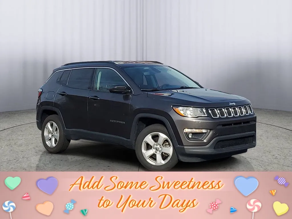 photo of 2020 Jeep Compass Latitude 4WD