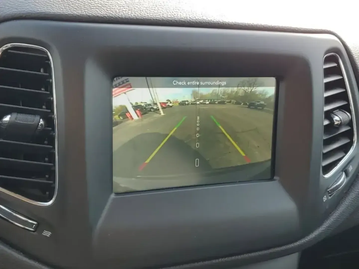 2020 Granite Crystal Metallic Clearcoat /Black Jeep Compass Latitude (3C4NJDBB5LT) with an 4 Cyl, 2.4L engine, 9-speed automatic transmission, located at 6064 Gull Rd, Kalamazoo, MI, 49048, (269) 222-0088, 42.328388, -85.512924 - Discover Adventure with the 2020 Jeep Compass Latitude 4WD Perfect for Your Next Journey!<br /> <br /> Are you ready to embrace new adventures while enjoying the comfort of a reliable SUV? Look no further than this stunning 2020 Jeep Compass Latitude 4WD, now available at AutoMaxx - Kalamazoo. Loca - Photo#18