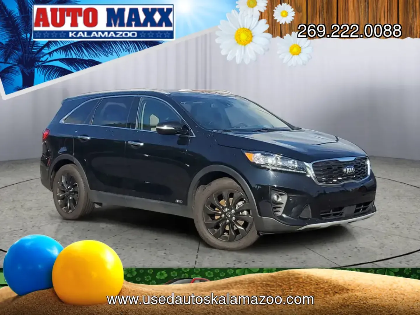 2020 Ebony Black /Stone Beige Kia Sorento EX V6 (5XYPHDA52LG) with an V6, 3.3L engine, 8-speed automatic transmission, located at 6064 Gull Rd, Kalamazoo, MI, 49048, (269) 222-0088, 42.328388, -85.512924 - **Explore New Horizons with the 2020 Kia Sorento EX V6 AWD Your Ideal Family SUV!**<br /> <br /> Are you ready to elevate your family adventures or daily commutes? The 2020 Kia Sorento EX V6 AWD is designed for those who value comfort, safety, and versatility. Whether you're heading to the nearby C- Photo#0