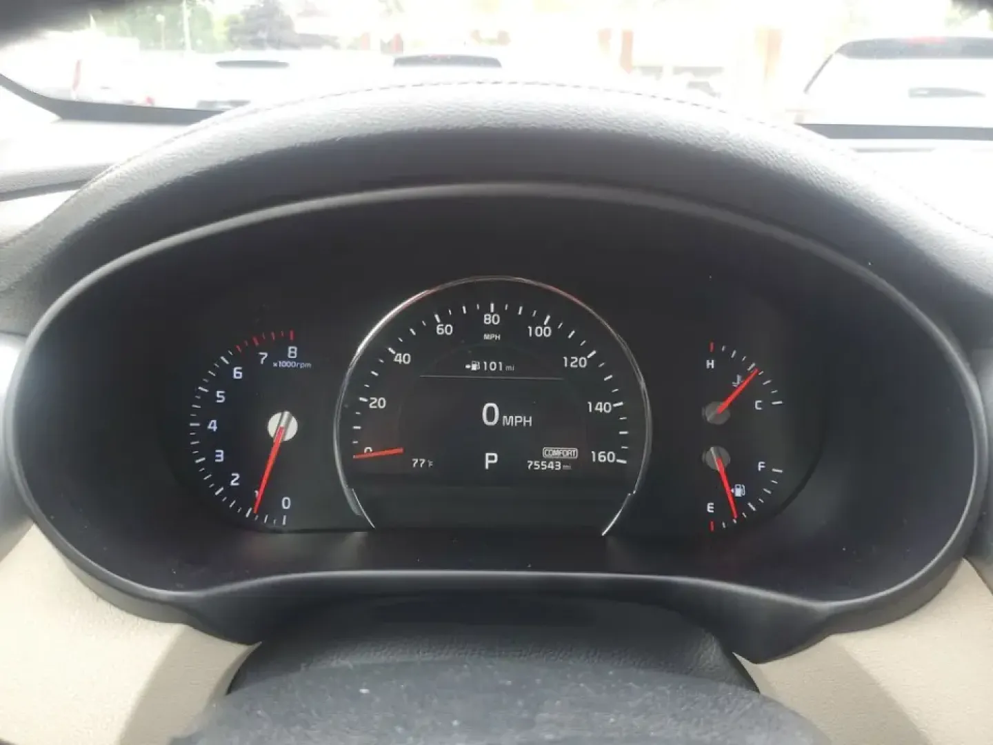 2020 Ebony Black /Stone Beige Kia Sorento EX V6 (5XYPHDA52LG) with an V6, 3.3L engine, 8-speed automatic transmission, located at 6064 Gull Rd, Kalamazoo, MI, 49048, (269) 222-0088, 42.328388, -85.512924 - **Explore New Horizons with the 2020 Kia Sorento EX V6 AWD Your Ideal Family SUV!**<br /> <br /> Are you ready to elevate your family adventures or daily commutes? The 2020 Kia Sorento EX V6 AWD is designed for those who value comfort, safety, and versatility. Whether you're heading to the nearby C- Photo#12