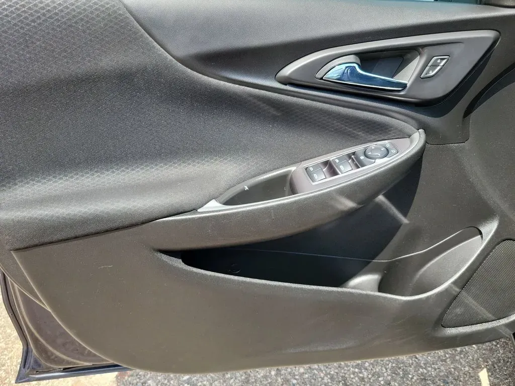 2023 Dark Ash Metallic /Jet Black Chevrolet Malibu LT (1G1ZD5ST2PF) with an 4 Cyl, 1.5L engine, CVT transmission, located at 6064 Gull Rd, Kalamazoo, MI, 49048, (269) 222-0088, 42.328388, -85.512924 - **Experience the Perfect Blend of Style and Comfort with the 2023 Chevrolet Malibu** <br /> <br /> If you're searching for a vehicle that seamlessly fits into your busy lifestyle, look no further than this stunning 2023 Chevrolet Malibu, now available at AutoMaxx - Battle Creek. This sleek sedan is - Photo#10