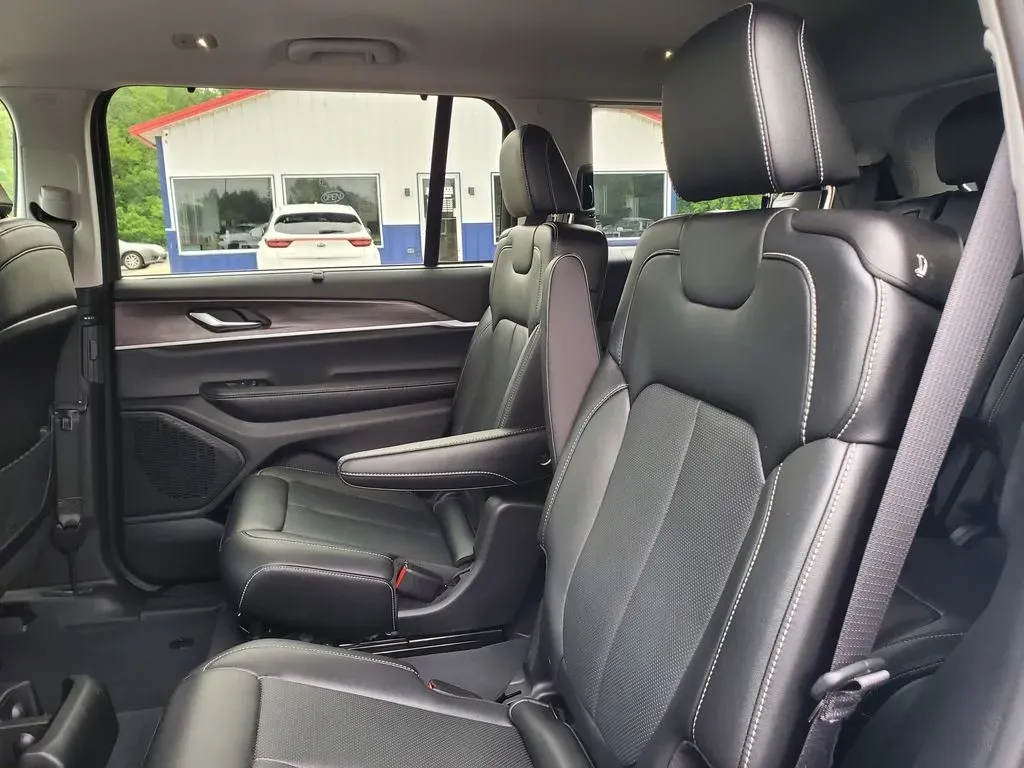 2023 Bright White Clearcoat /Global Black Jeep Grand Cherokee Limited (1C4RJKBG4P8) with an V6, 3.6L engine, 8-speed automatic transmission, located at 6064 Gull Rd, Kalamazoo, MI, 49048, (269) 222-0088, 42.328388, -85.512924 - **Unleash Your Adventurous Spirit with the 2023 Jeep Grand Cherokee L Limited 4WD!**<br /> <br /> Are you ready to elevate your family adventures, road trips, or weekend getaways? The 2023 Jeep Grand Cherokee L Limited 4WD is not just a vehicle; it's your passport to unforgettable experiences. Perfe - Photo#11