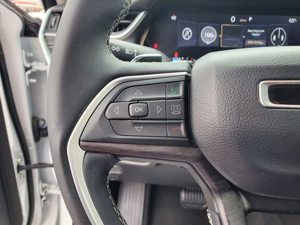 2023 Bright White Clearcoat /Global Black Jeep Grand Cherokee Limited (1C4RJKBG4P8) with an V6, 3.6L engine, 8-speed automatic transmission, located at 6064 Gull Rd, Kalamazoo, MI, 49048, (269) 222-0088, 42.328388, -85.512924 - **Unleash Your Adventurous Spirit with the 2023 Jeep Grand Cherokee L Limited 4WD!**<br /> <br /> Are you ready to elevate your family adventures, road trips, or weekend getaways? The 2023 Jeep Grand Cherokee L Limited 4WD is not just a vehicle; it's your passport to unforgettable experiences. Perfe - Photo#21