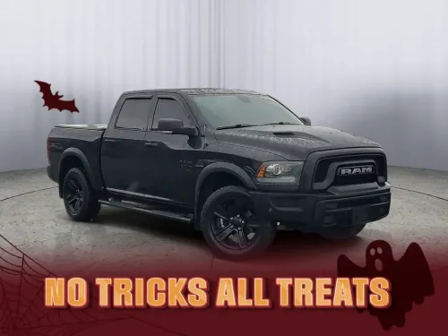 2021 RAM 1500 Classic Tradesman Crew Cab SWB 4WD