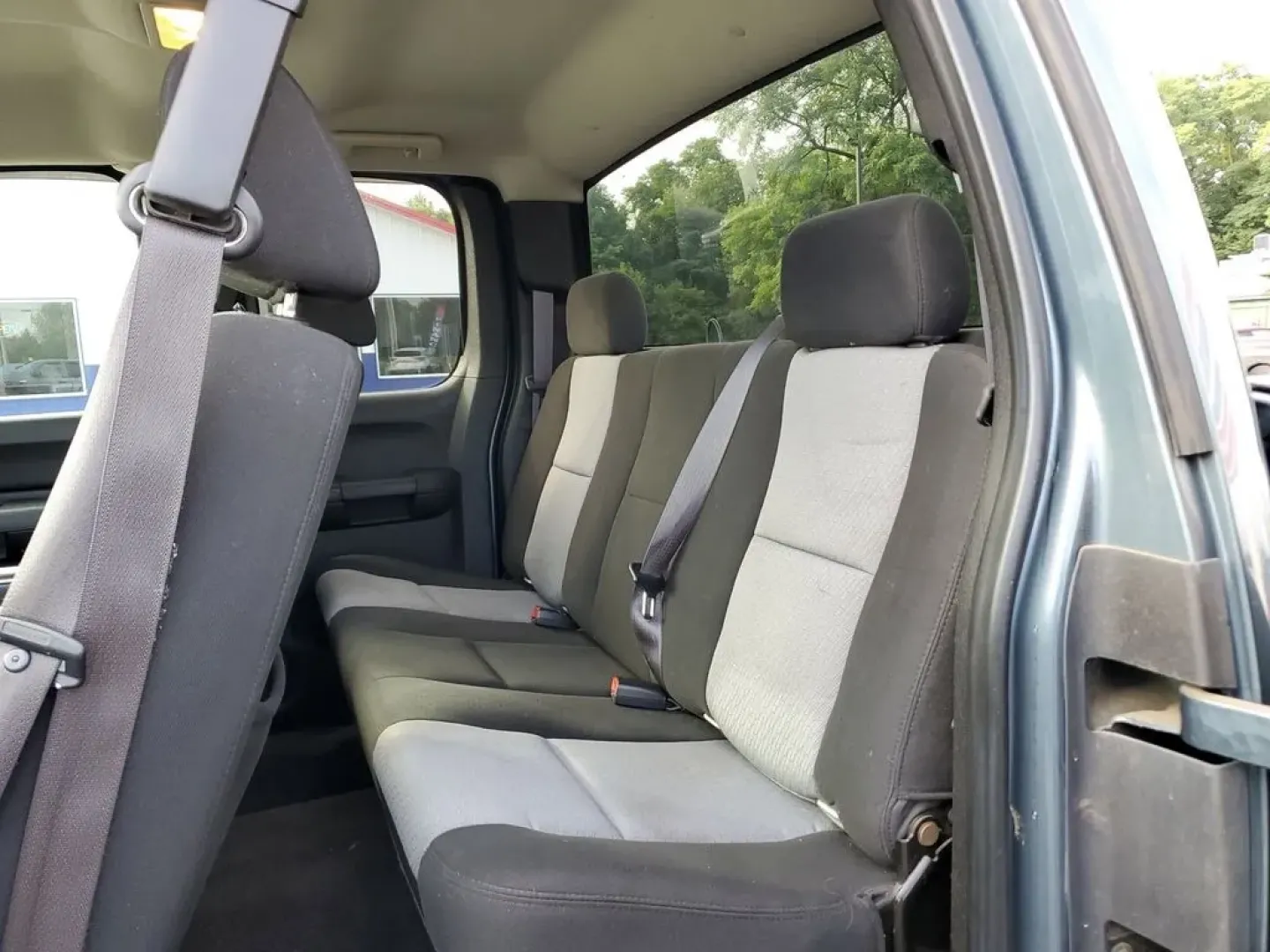 2009 Blue Granite Metallic /Dark Titanium Chevrolet Silverado Work Truck (1GCEK19C99Z) with an V8, 4.8L engine, 4-speed automatic transmission, located at 6064 Gull Rd, Kalamazoo, MI, 49048, (269) 222-0088, 42.328388, -85.512924 - Looking for the perfect pickup truck to elevate your weekend adventures or enhance your daily commutes? Look no further than this stunning 2009 Chevrolet Silverado Work Truck, available now at AutoMaxx in Kalamazoo, MI! Whether you need a dependable vehicle for family trips, hauling equipment, or si - Photo#6
